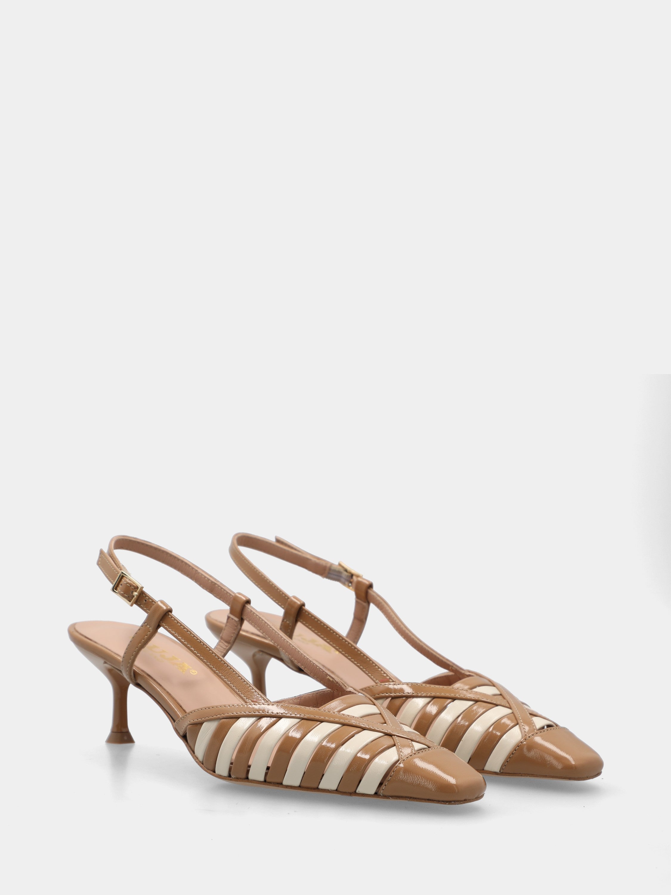 Slingback aus Lederlack in Cognac und Beige mit Kelchabsatz