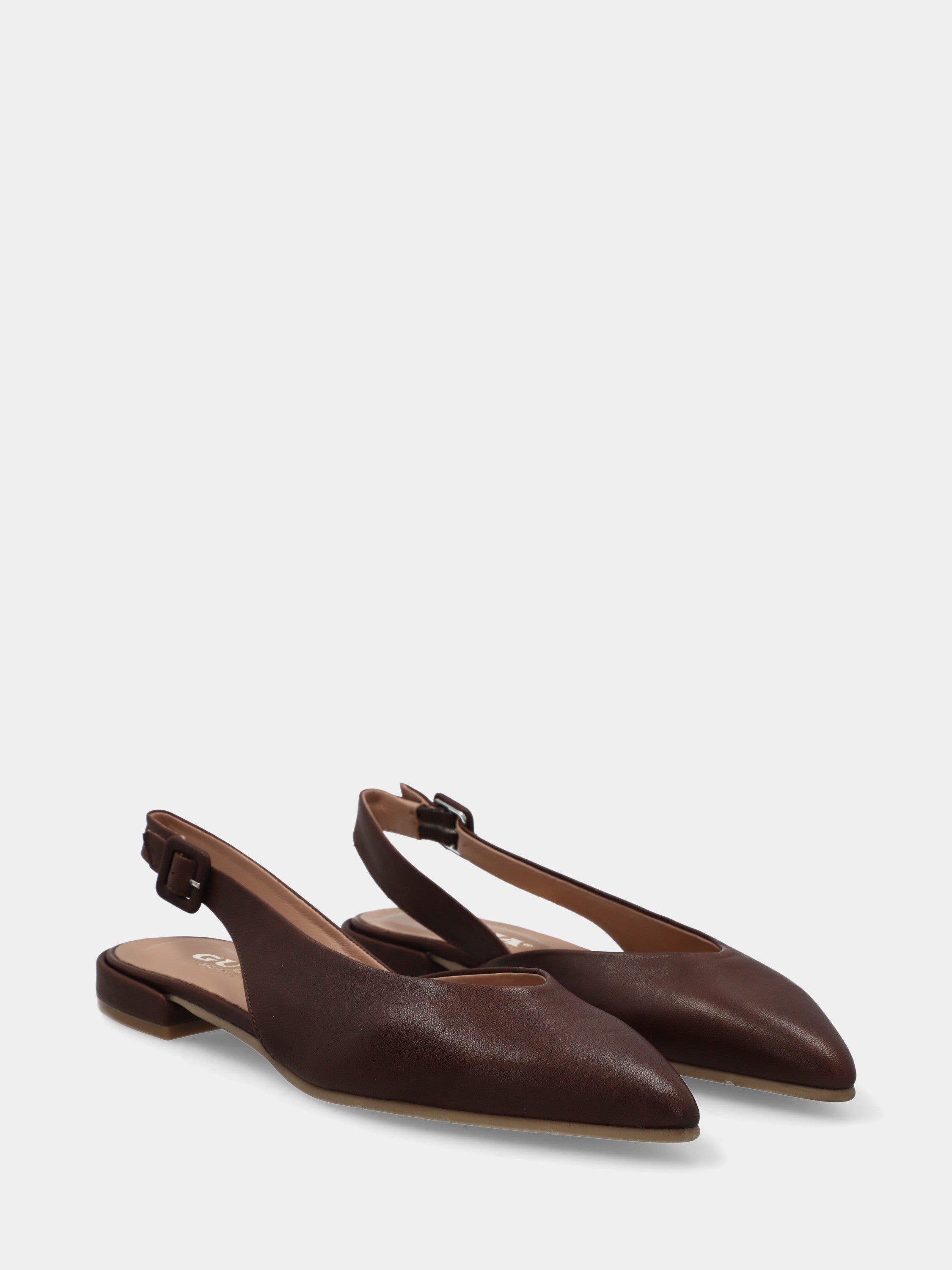 Slingback in vitello testa di moro con punta sfilata