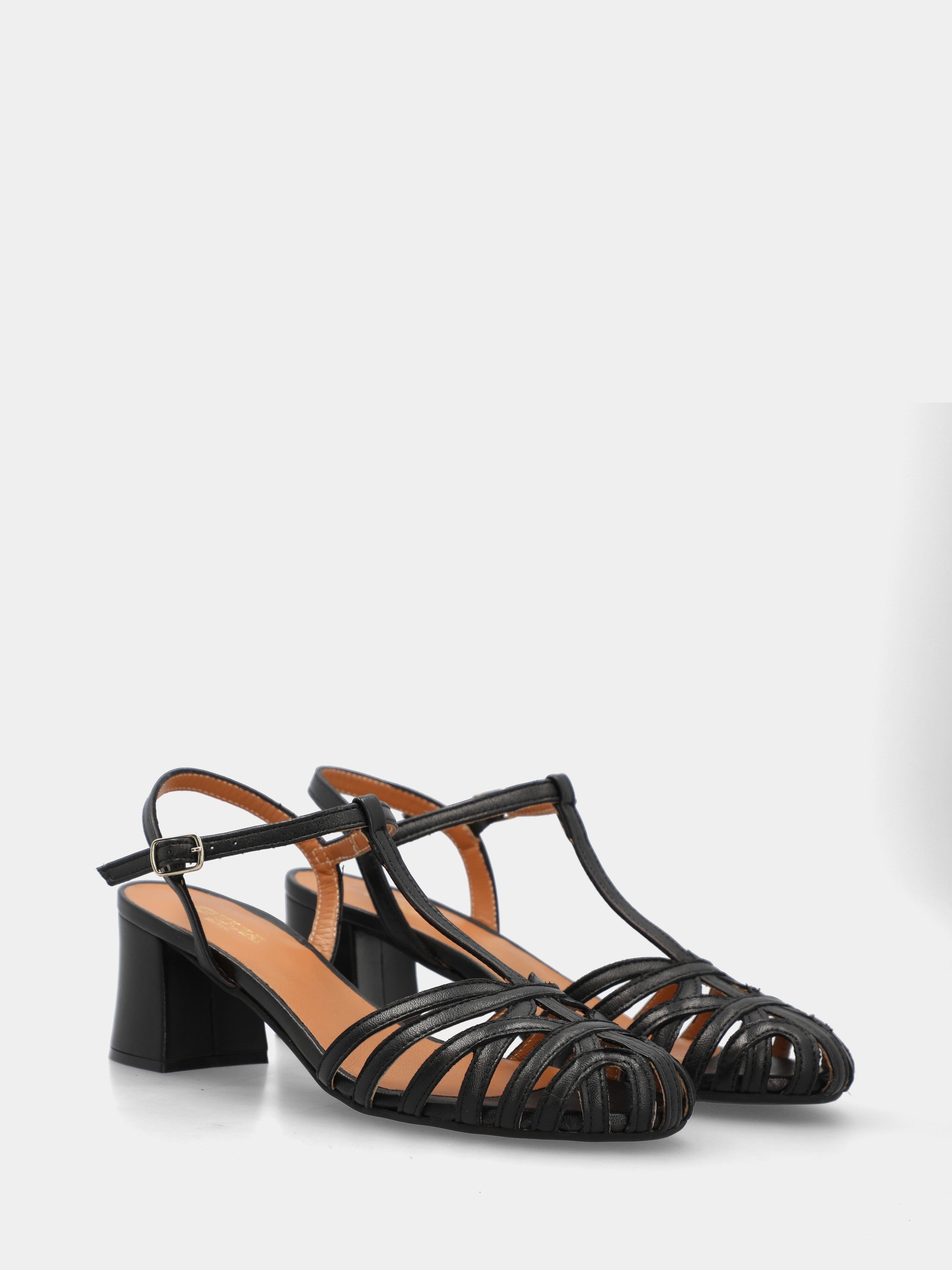 Sandale en veau noir avec brides arquées et talon bloc