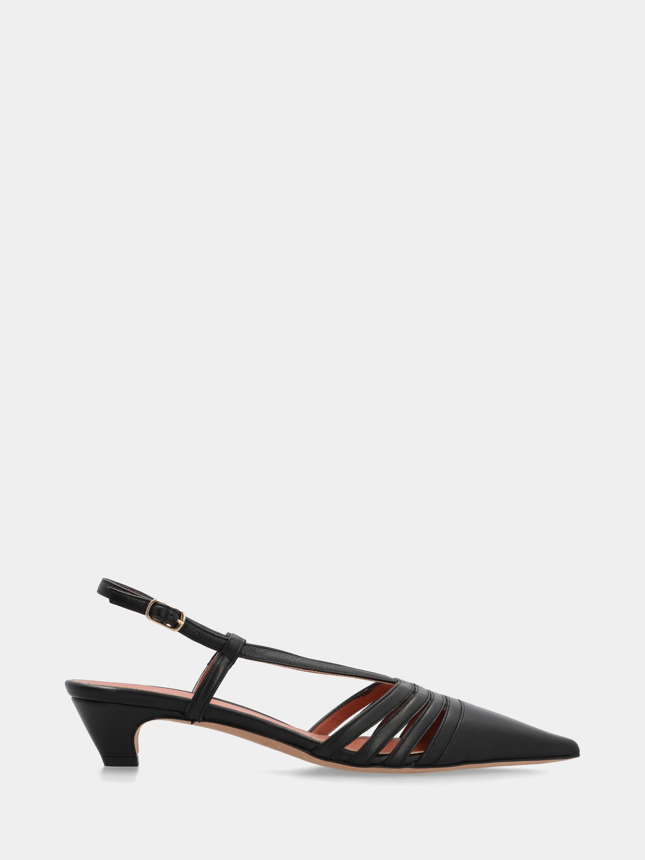 Slingback in nappa nera con tacco a coda conico