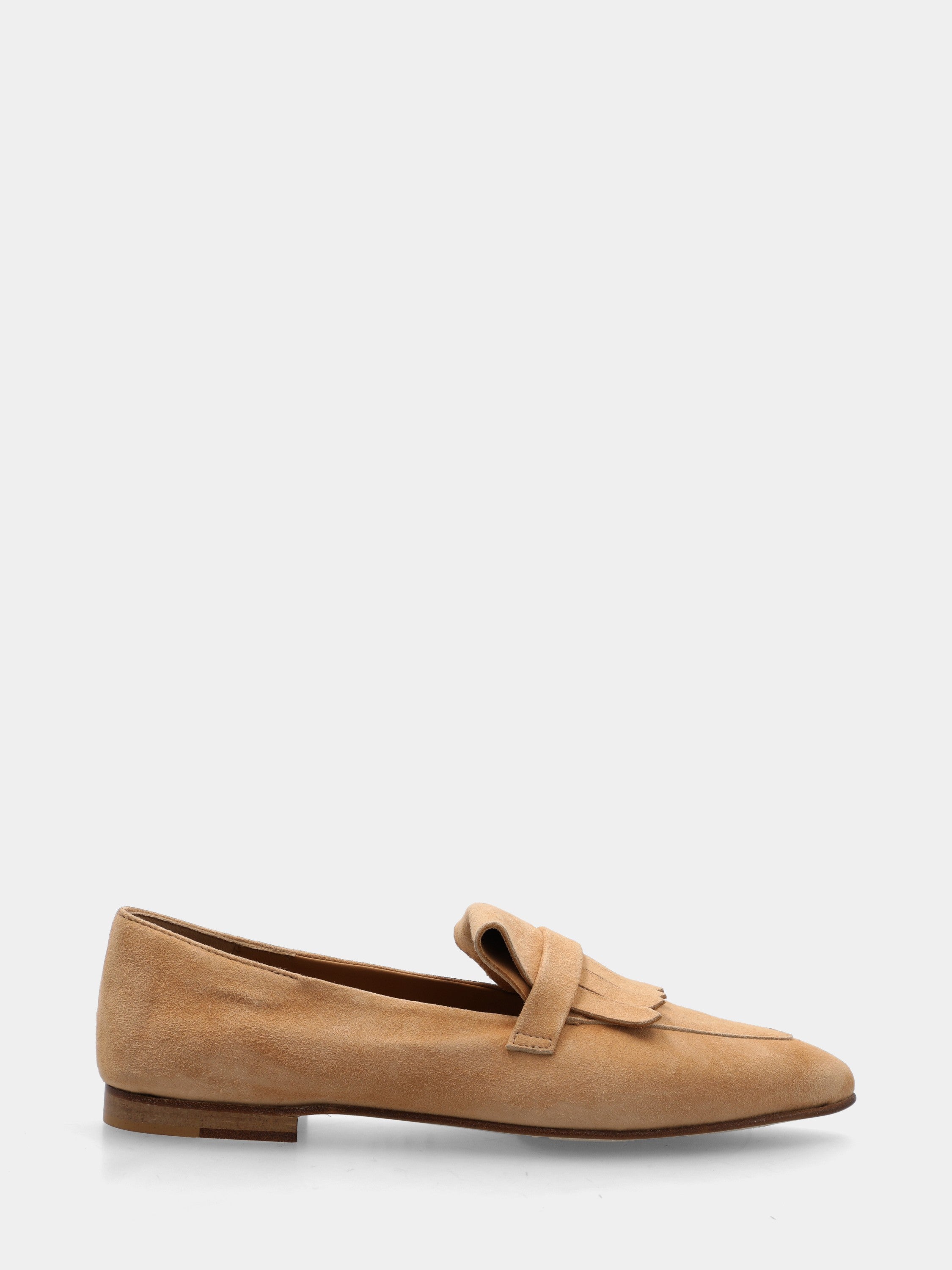 Mocassino in camoscio beige con lavorazione a sacchetto e frangia