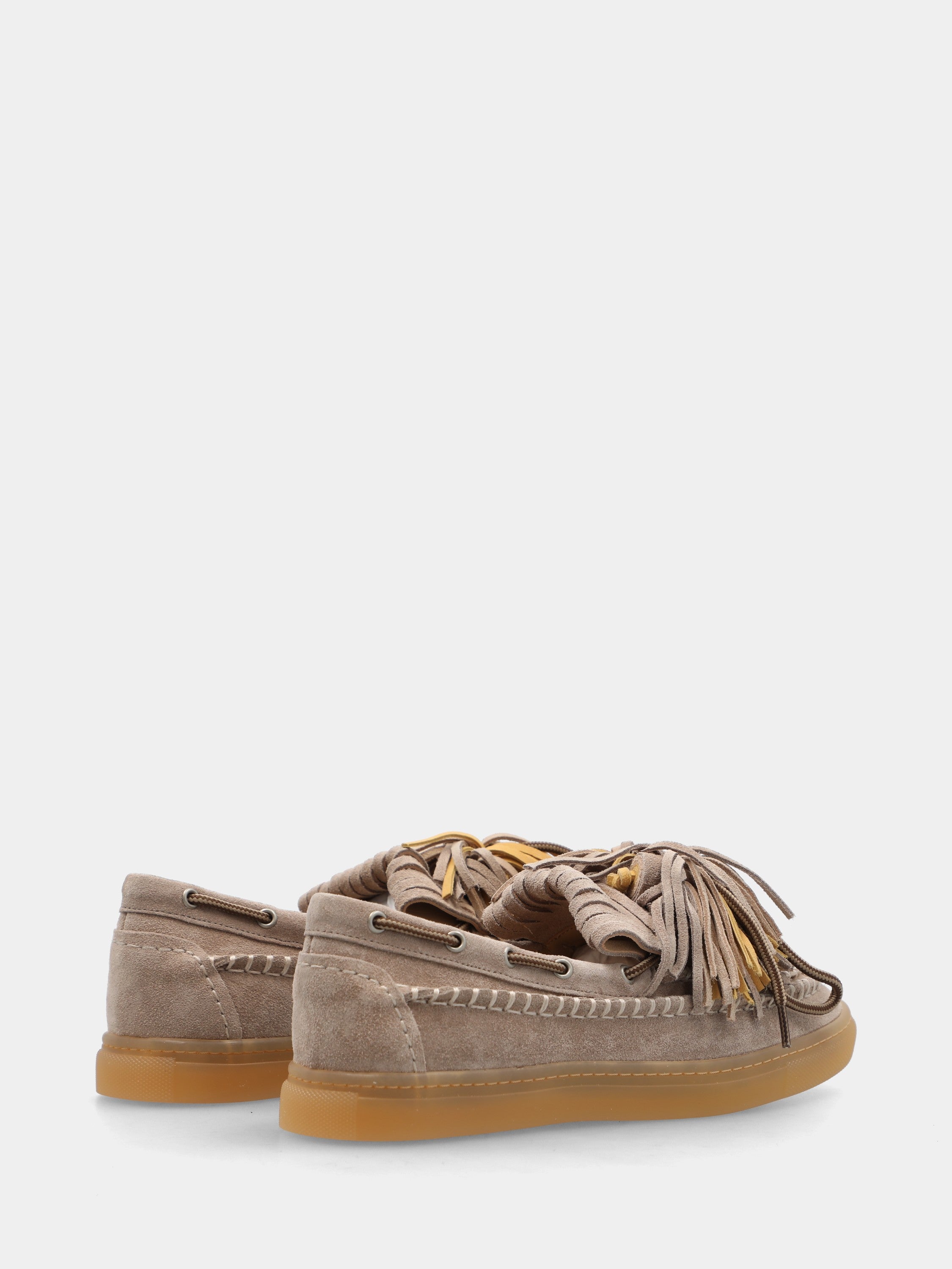 Mocassin en velours beige avec franges, pompons et semelle carrée