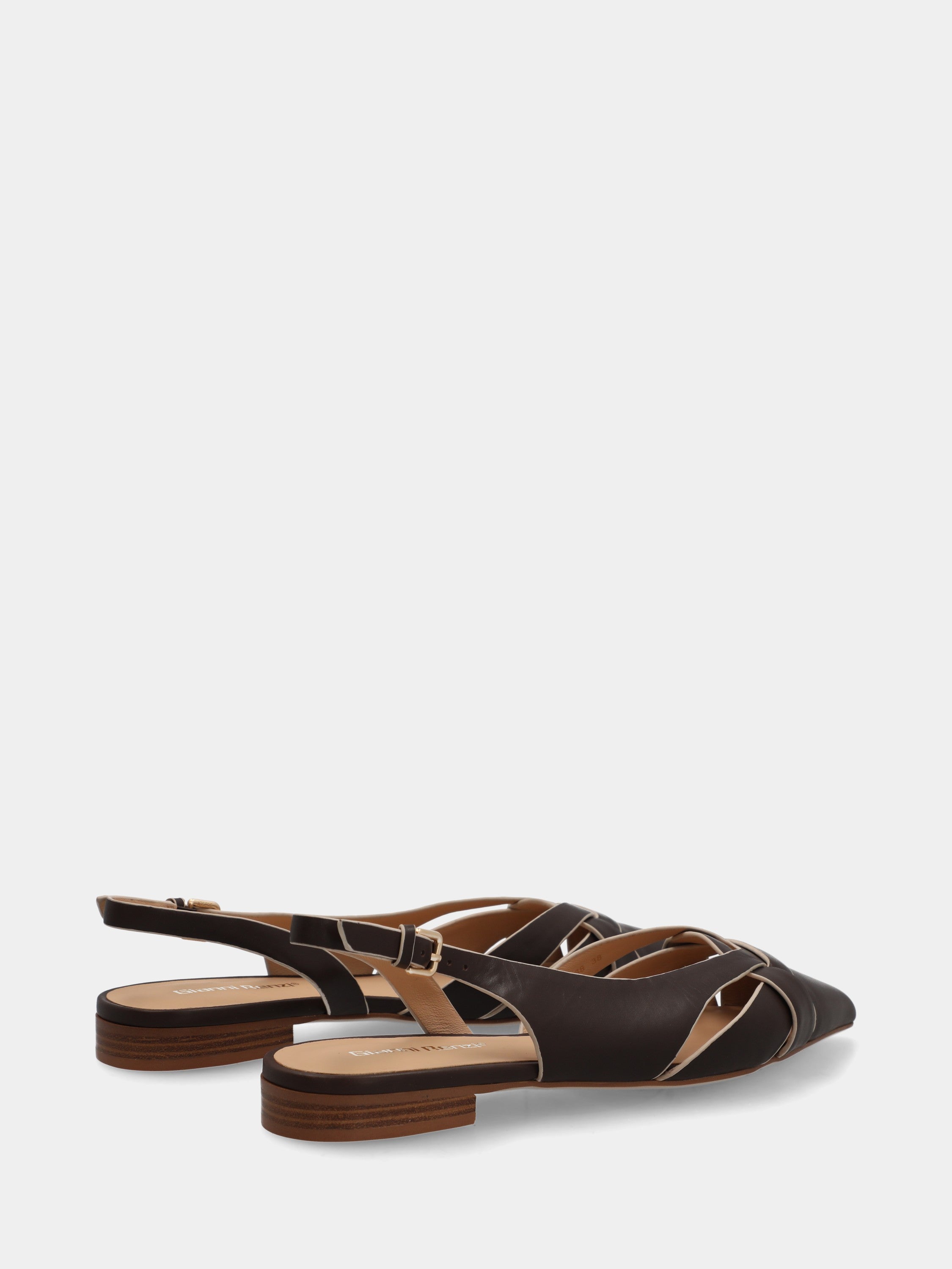 Slingback in vitello testa di moro con listini incrociati