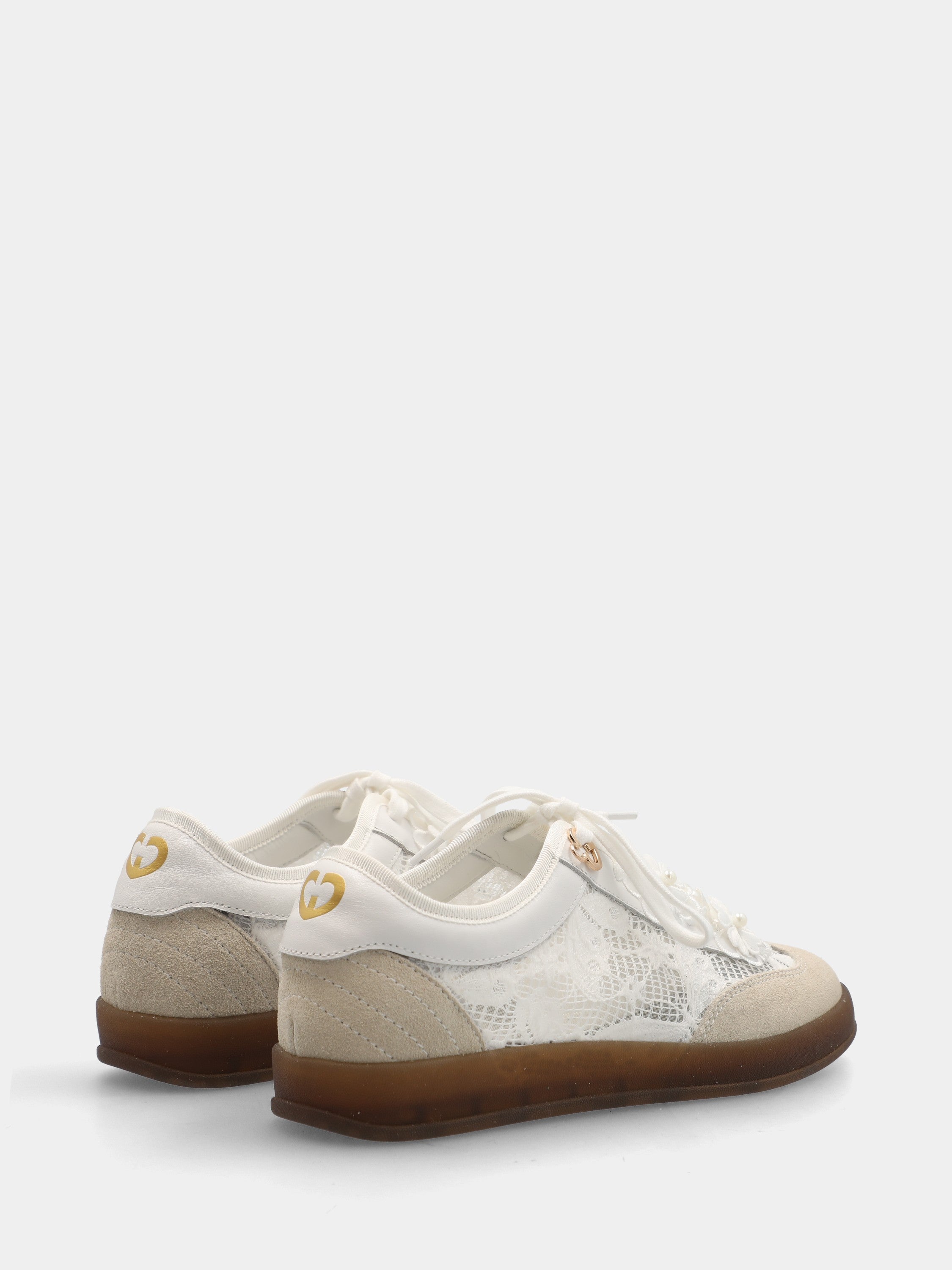 Sneaker in camoscio bianco con ricamo floreale