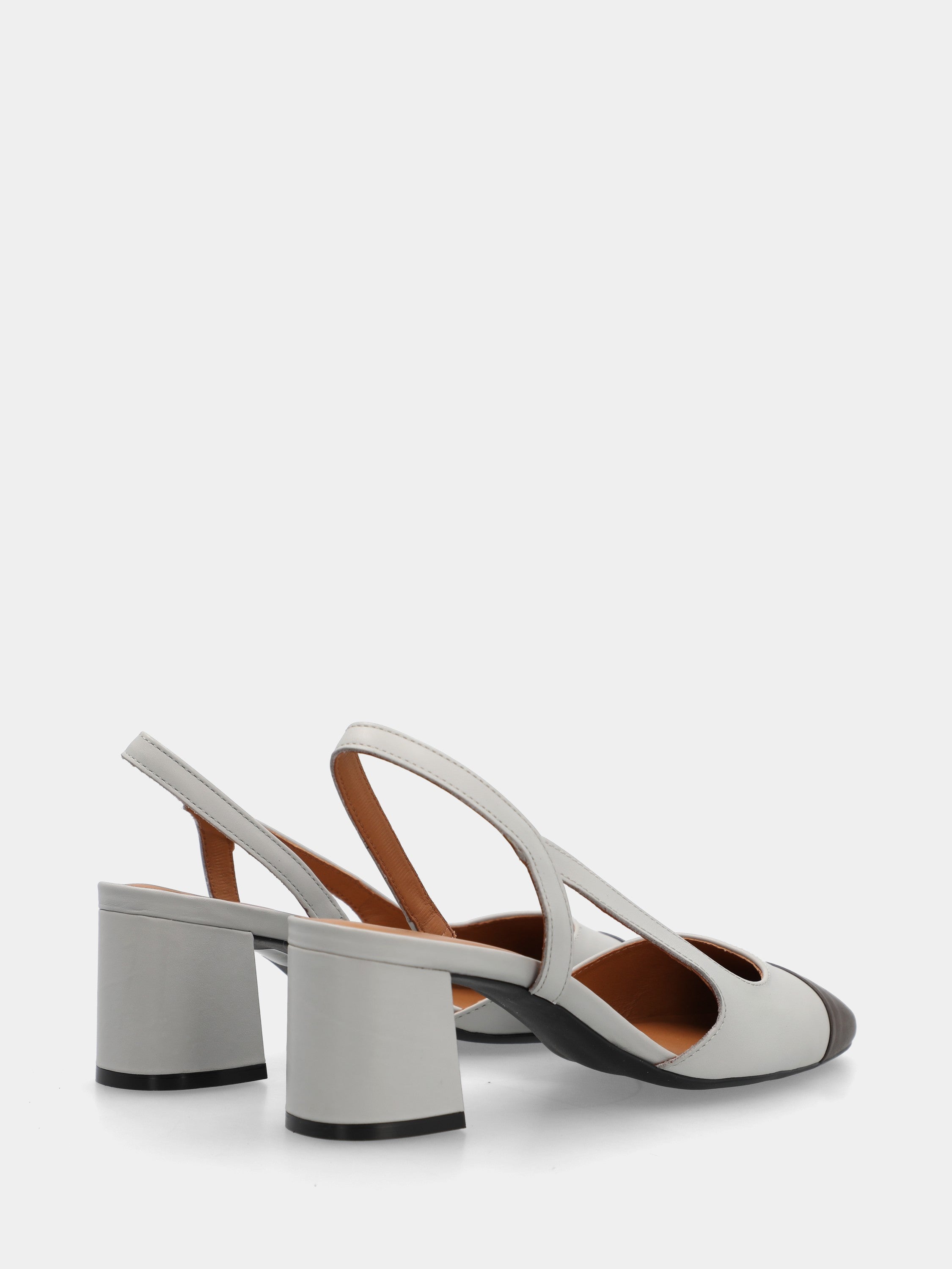 Slingback in nappa bicolore grigio e testa di moro con punta quadrata