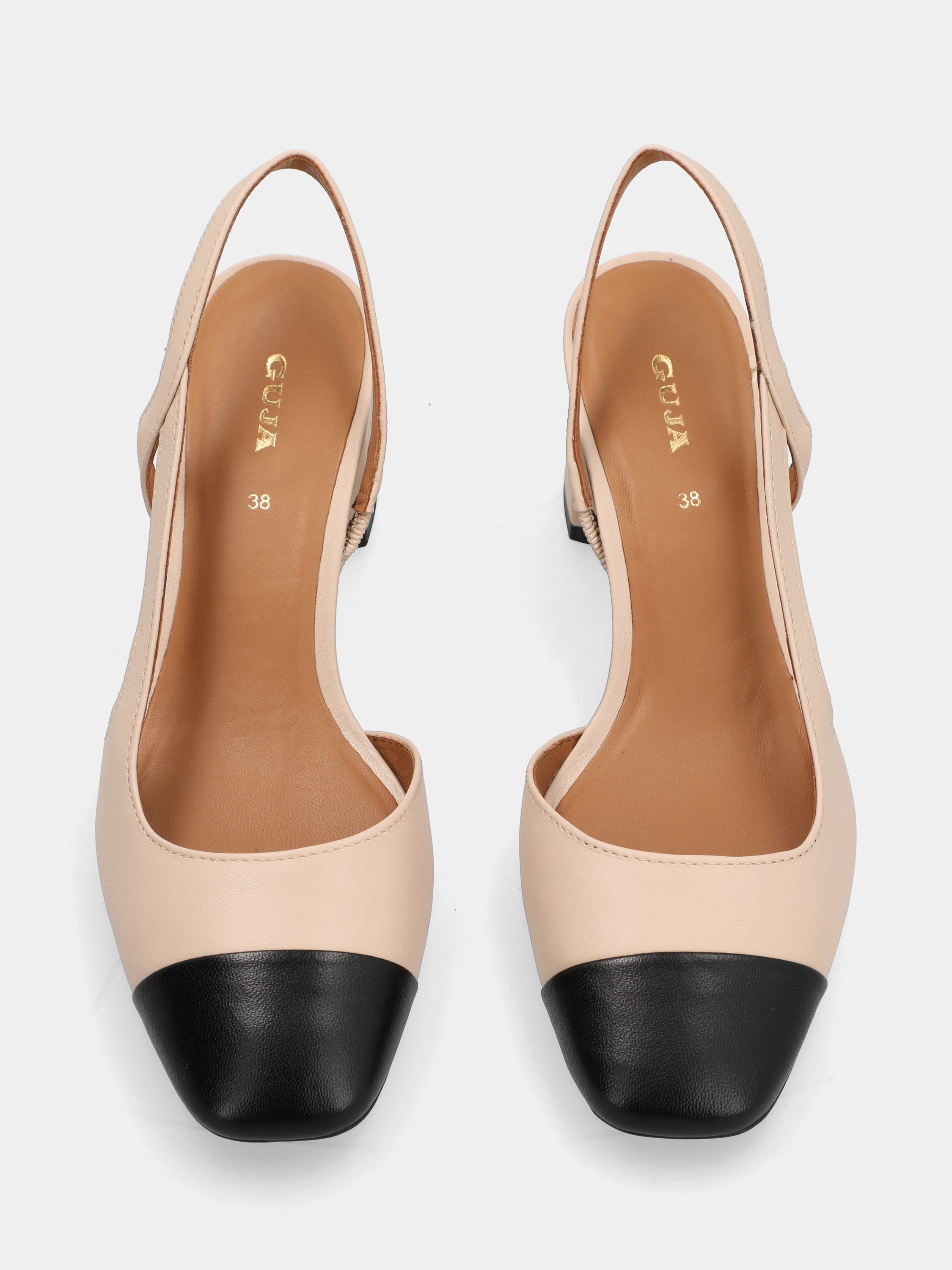 Slingback aus zweifarbigem Nappaleder in Nude und Schwarz mit quadratischer Spitze