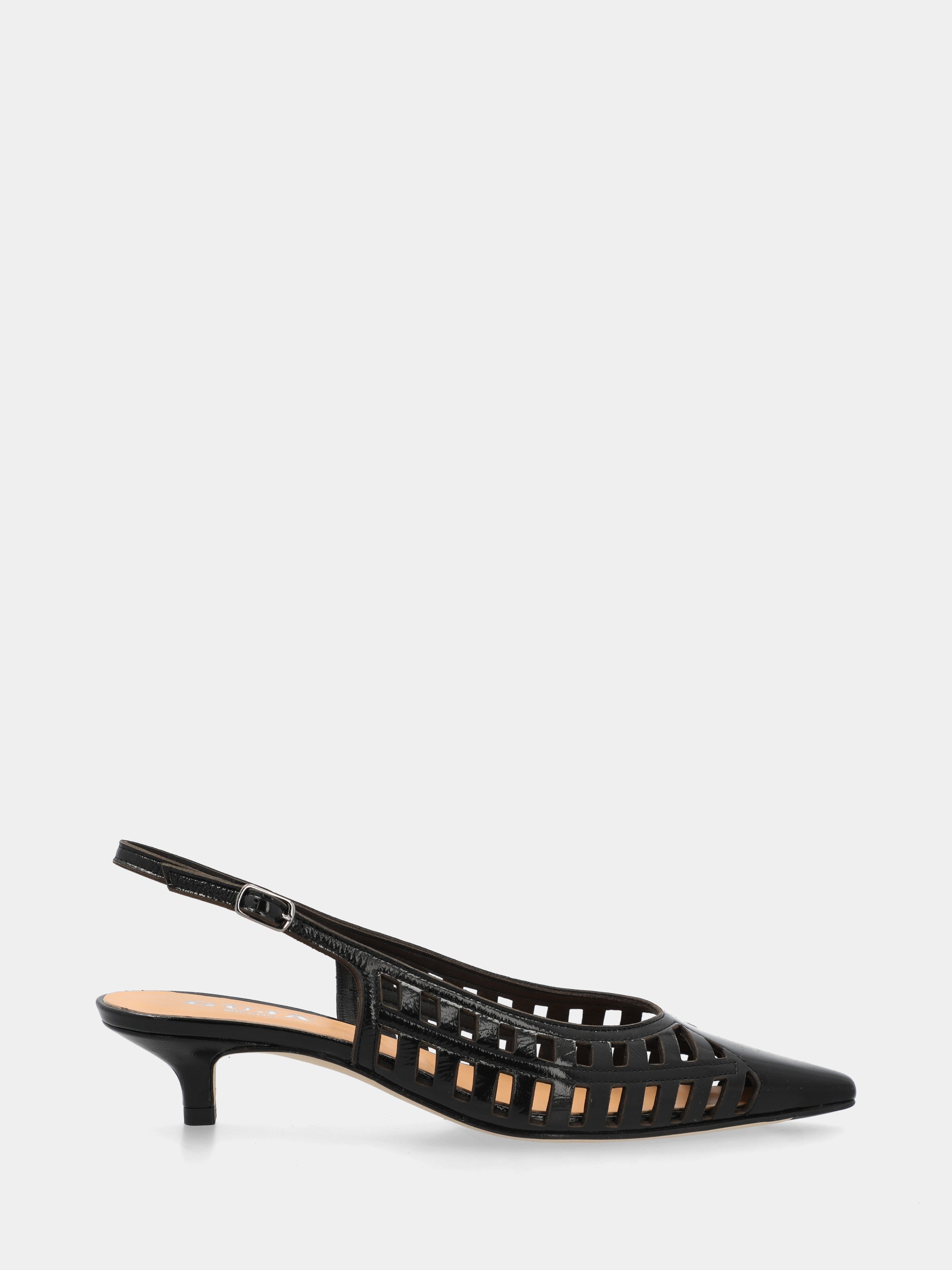 Slingback in verlux nero con listini verticali e tacco a calice 30mm