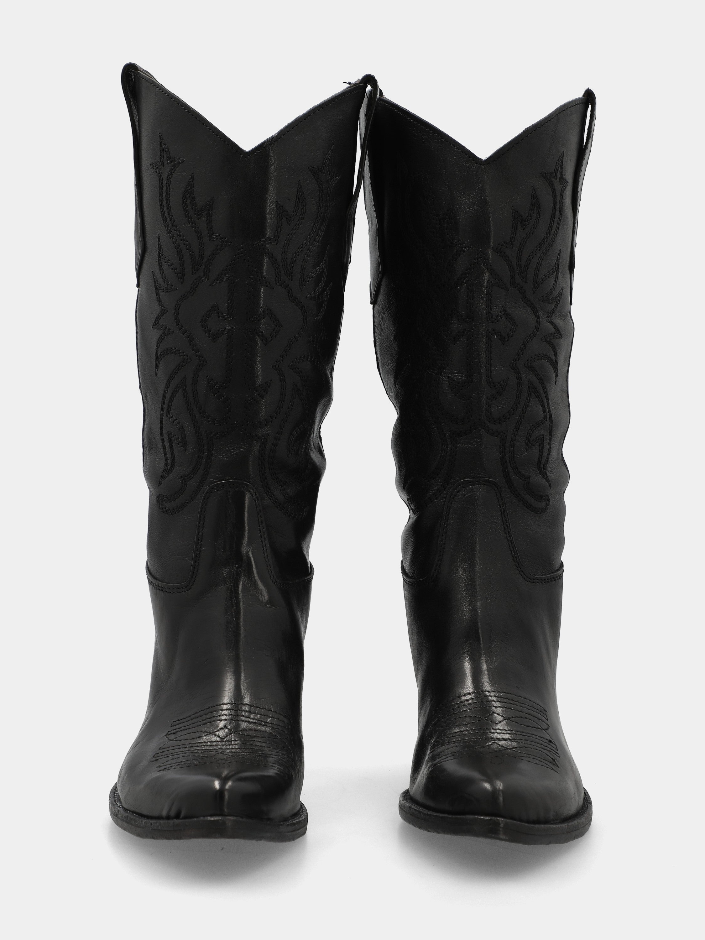 Cowboystiefel aus schwarzem Kalbsleder mit Stickereien und spitzer Spitze