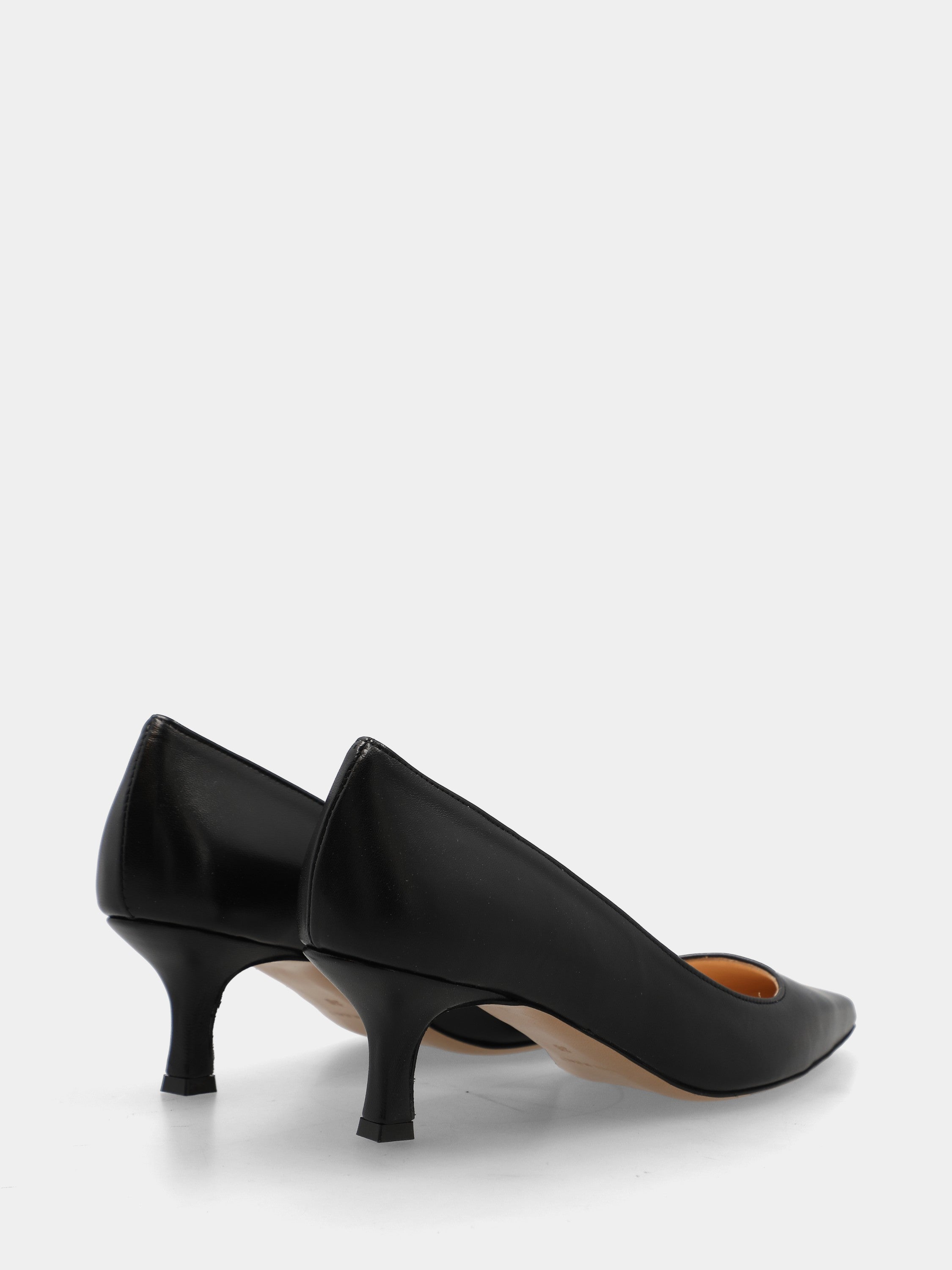 Black nappa pumps with stiletto heel and pointed toe