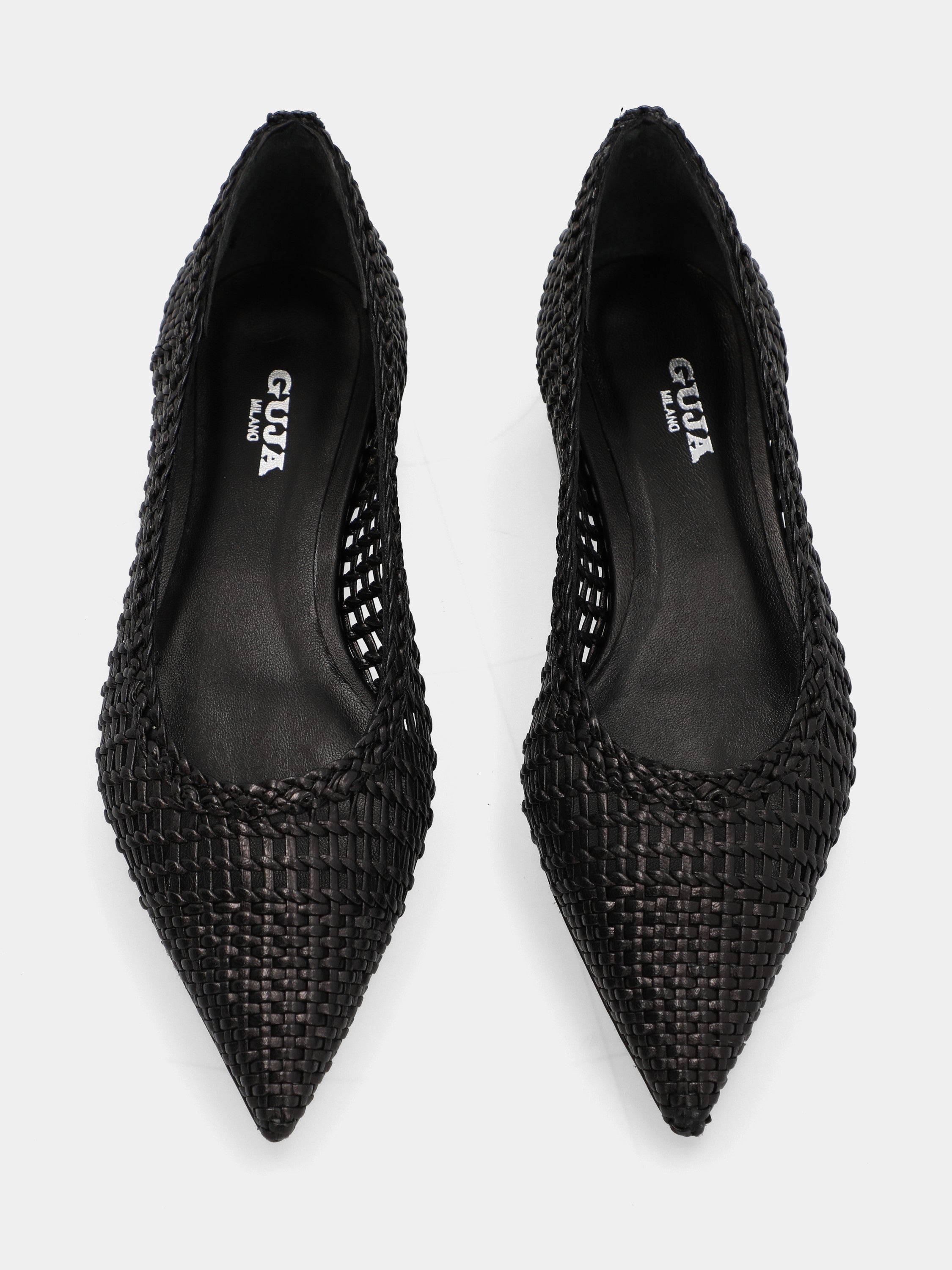 Ballerina in nappa nera intrecciata e punta sfilata