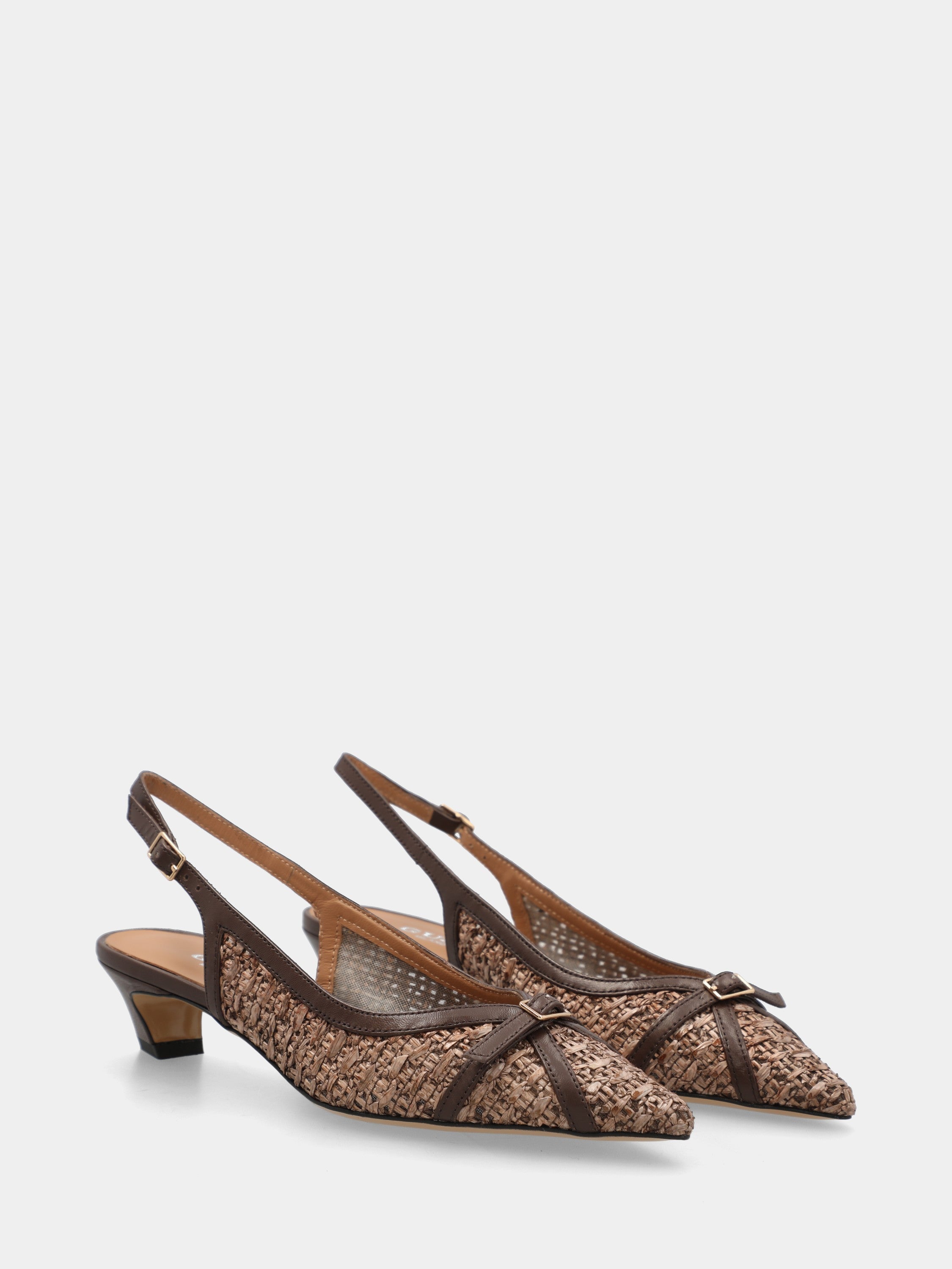 Slingback in rafia nocciola intrecciata con tacco a coda