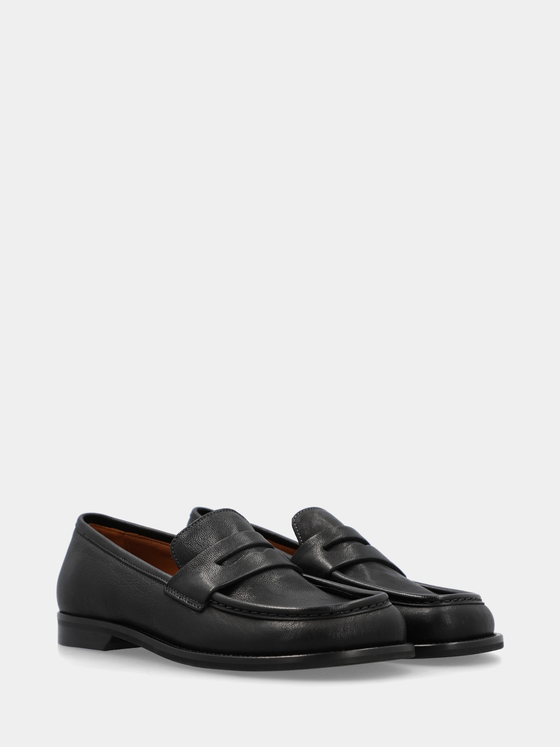 Black calf moccasin with lion's mouth mask