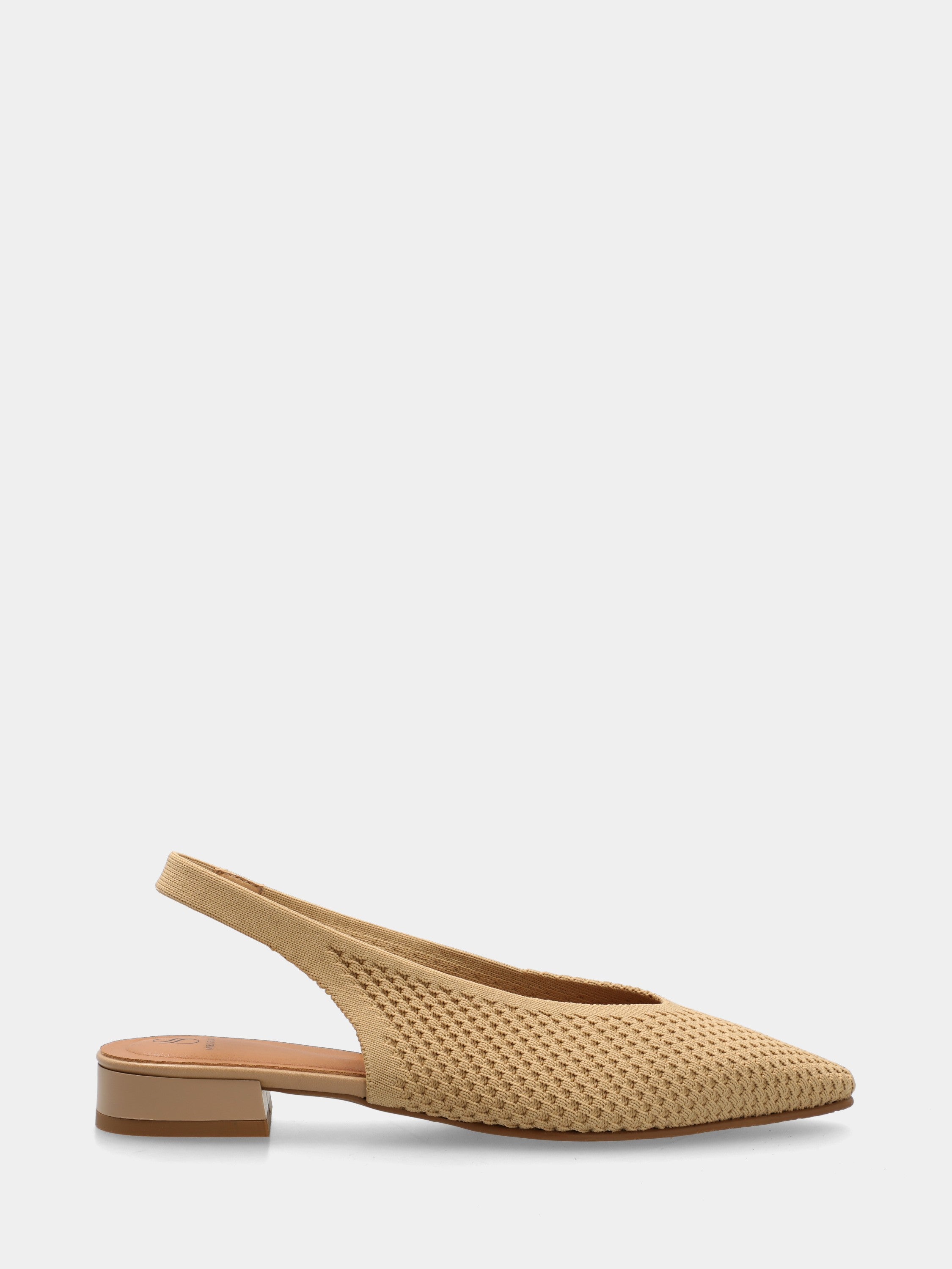Slingback in tessuto elastico beige con punta quadratina e tacco a blocco