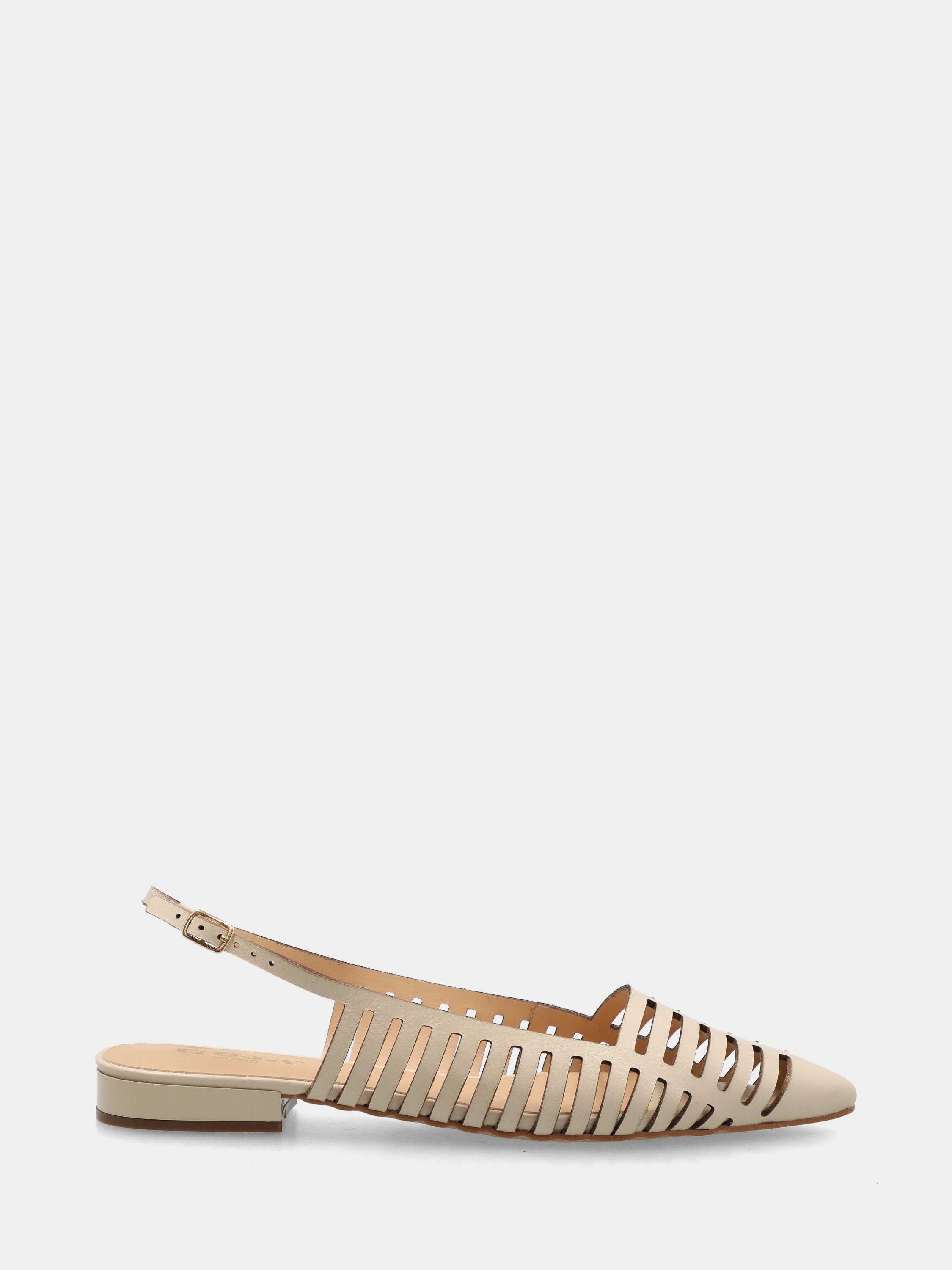 Slingback in vitello bianco con feritoie laser
