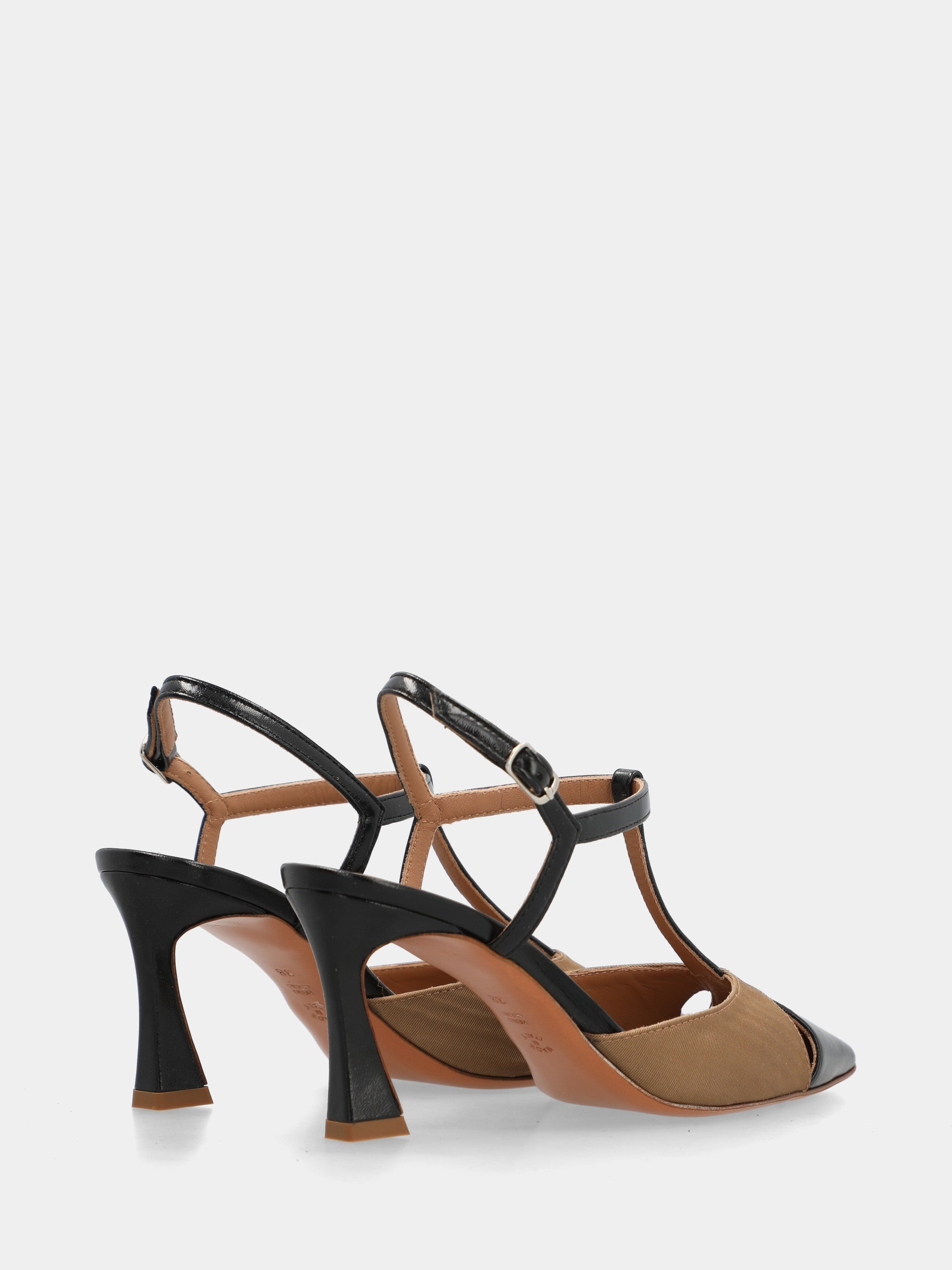 Slingback T-bar in hazelnut fabric and black leather with pointed toe