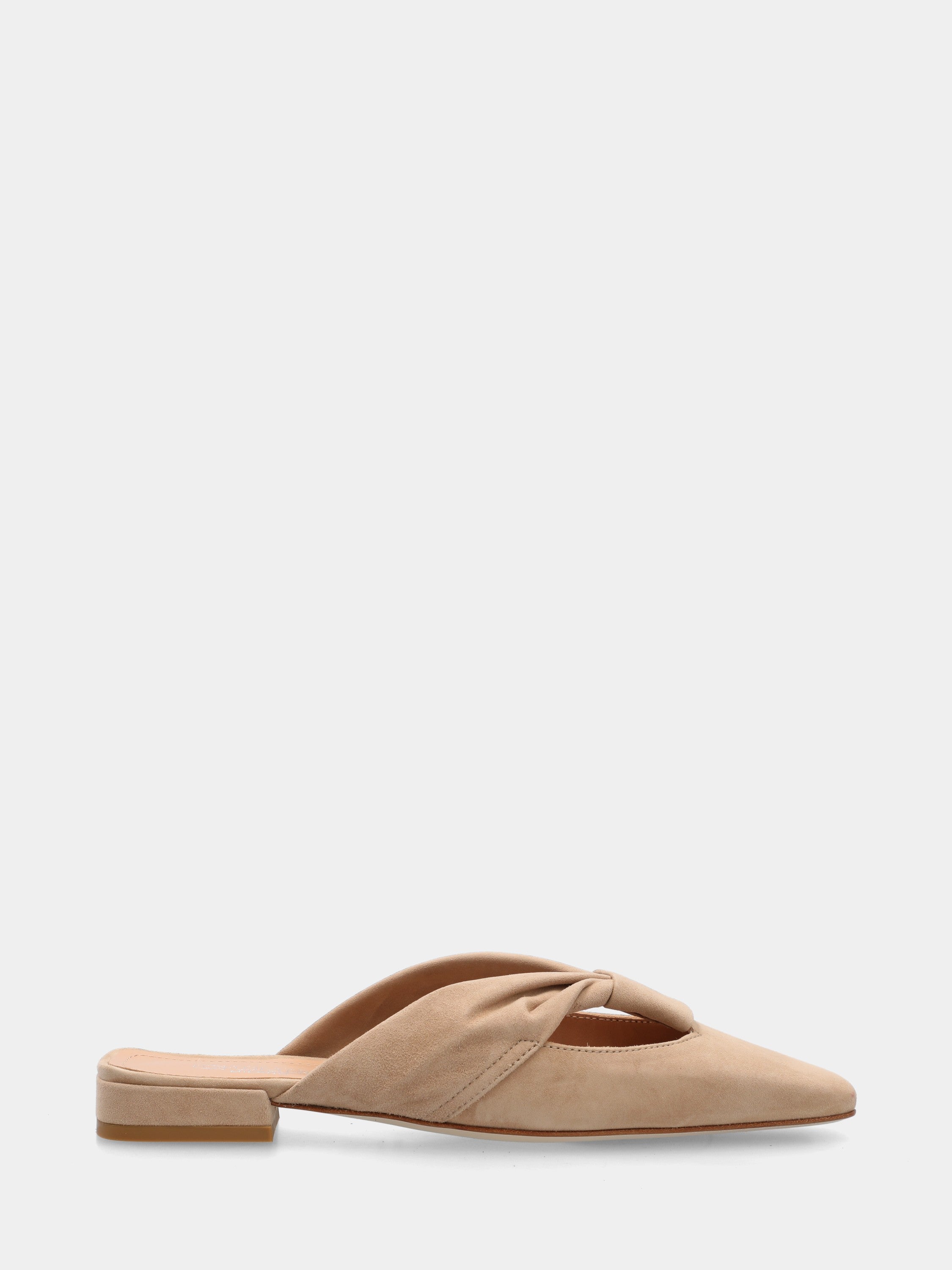 Sabot in camoscio beige con nodo e punta quadratina