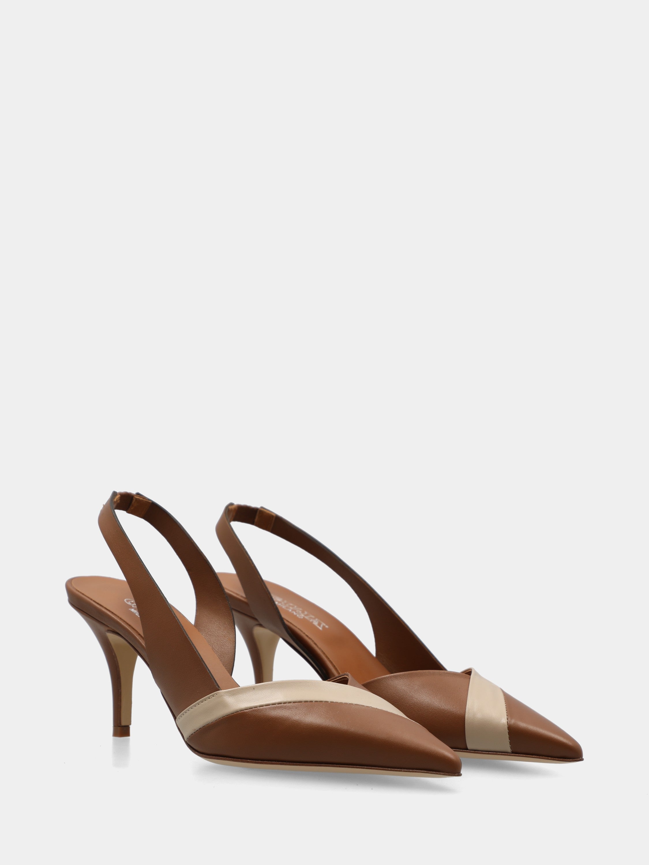 Bicolore Slingback aus Kalbsleder in Cognac und Beige mit asymmetrischem Schnitt