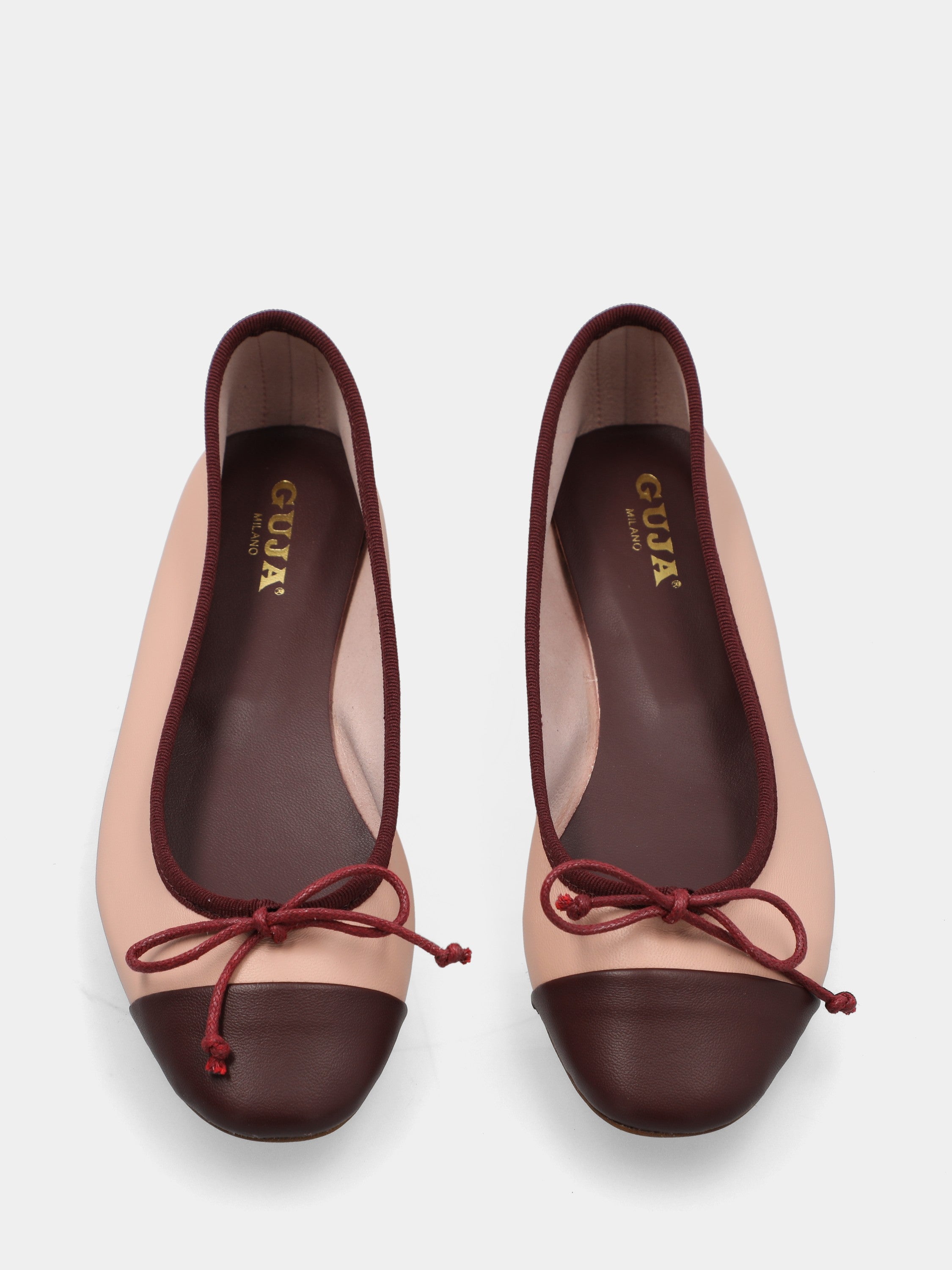Ballet flat in two-tone bordeaux and nude nappa leather with bow