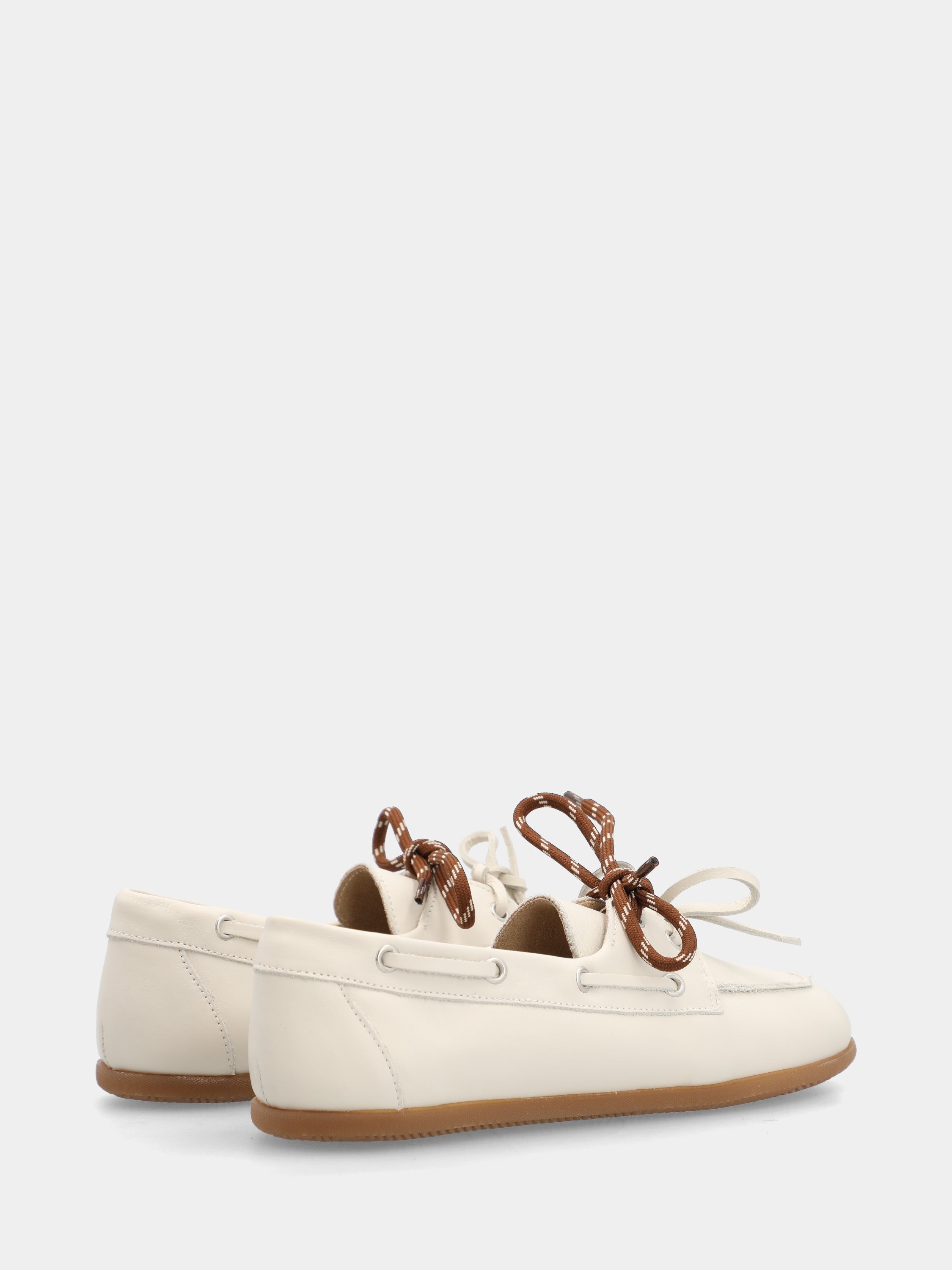 Ivory nappa derby boat shoe with double laces