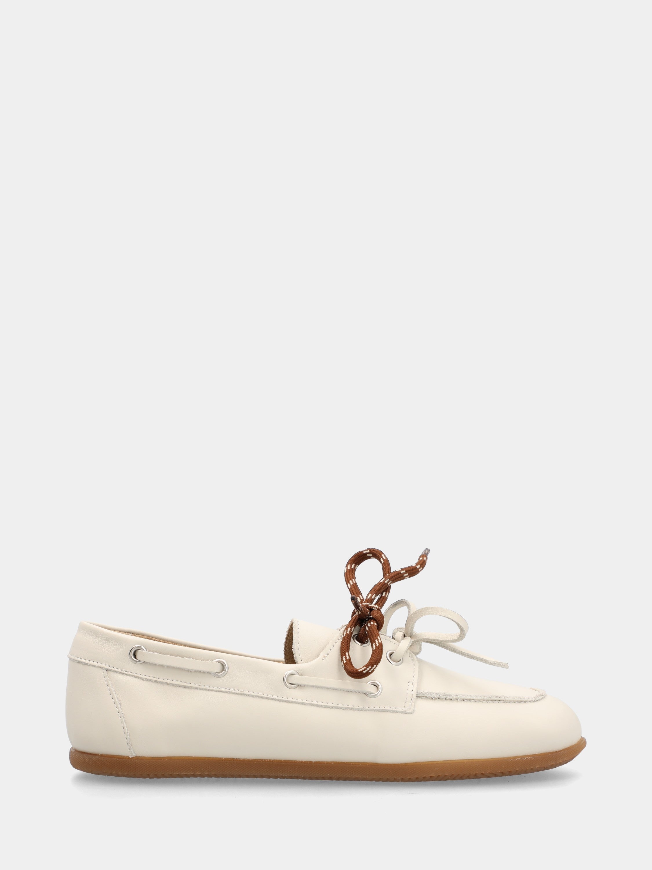 Ivory nappa derby boat shoe with double laces