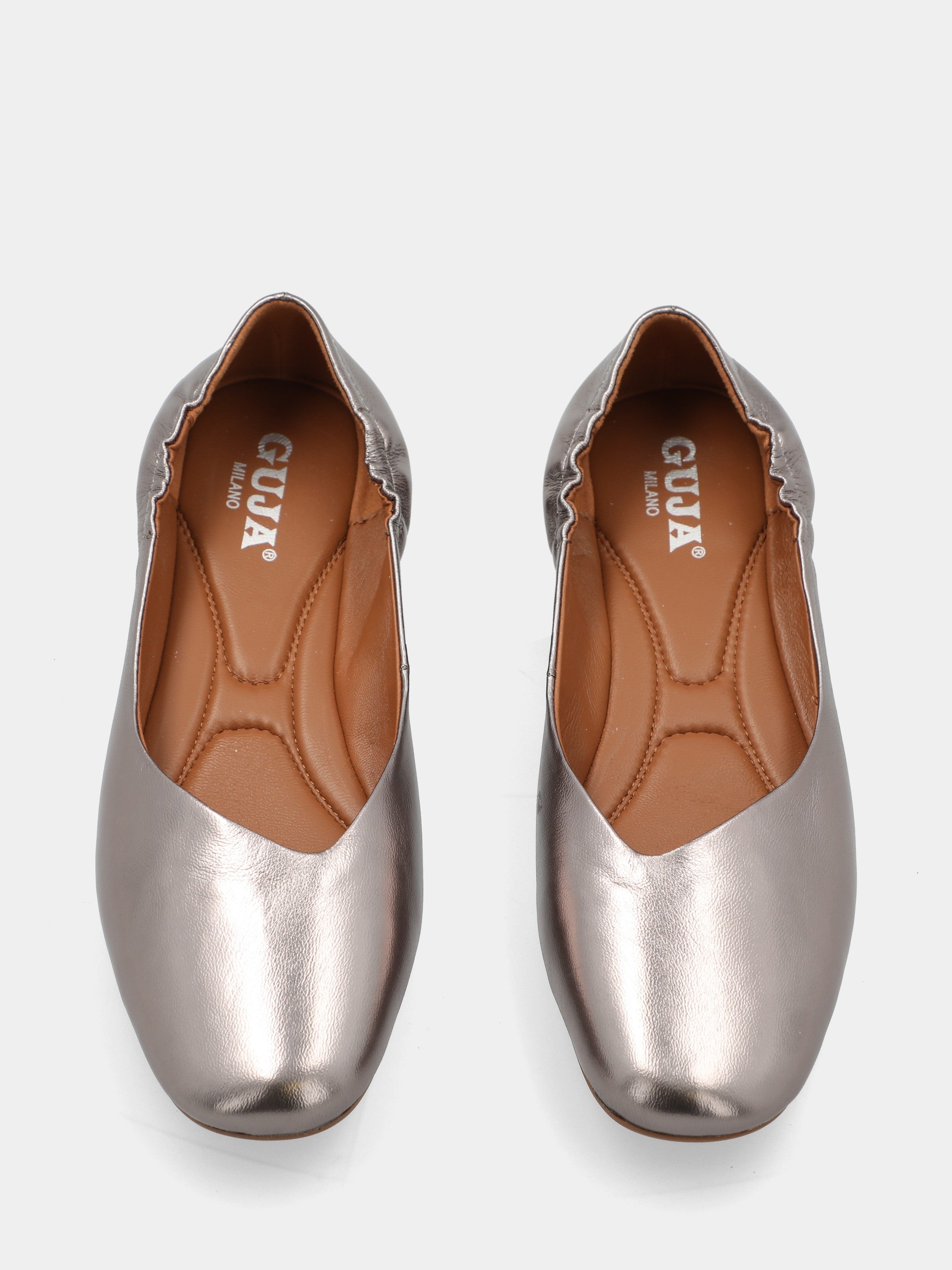 Ballerina in laminato canna di fucile con scollo asimmetrico