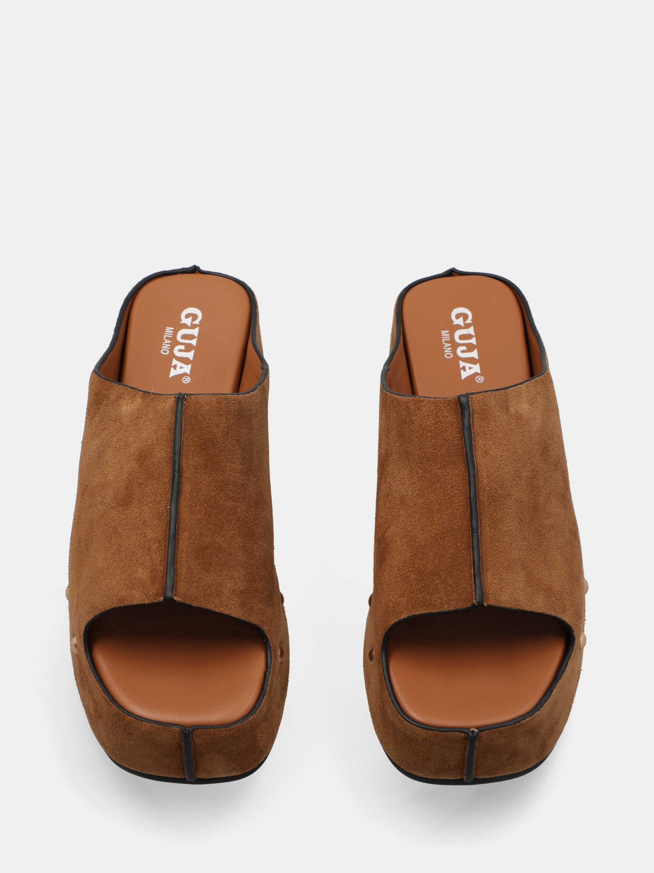 Sandalo in velour cuoio con zeppa incappucciata