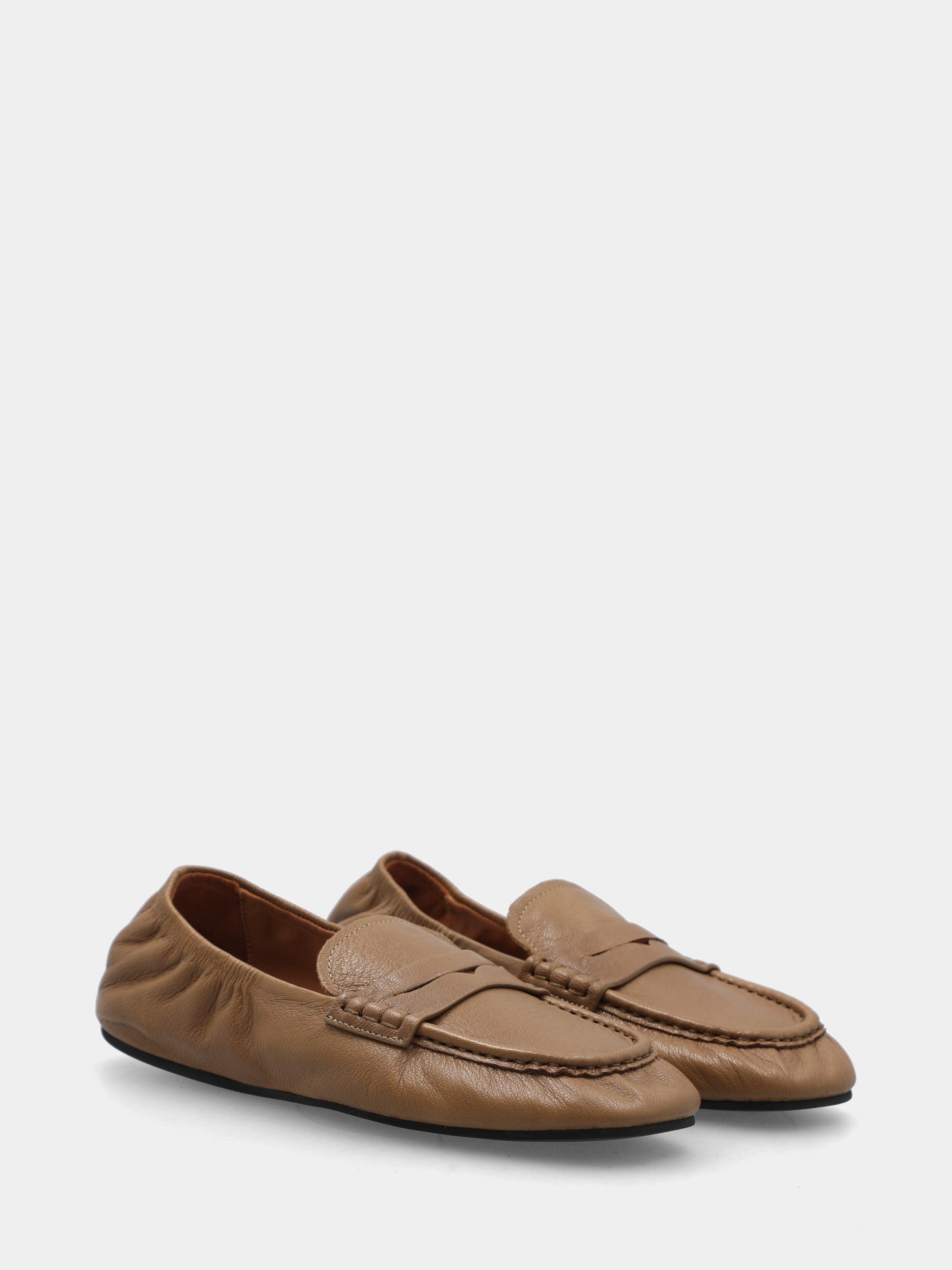 Mocassin en nappa taupe avec construction sacchetto