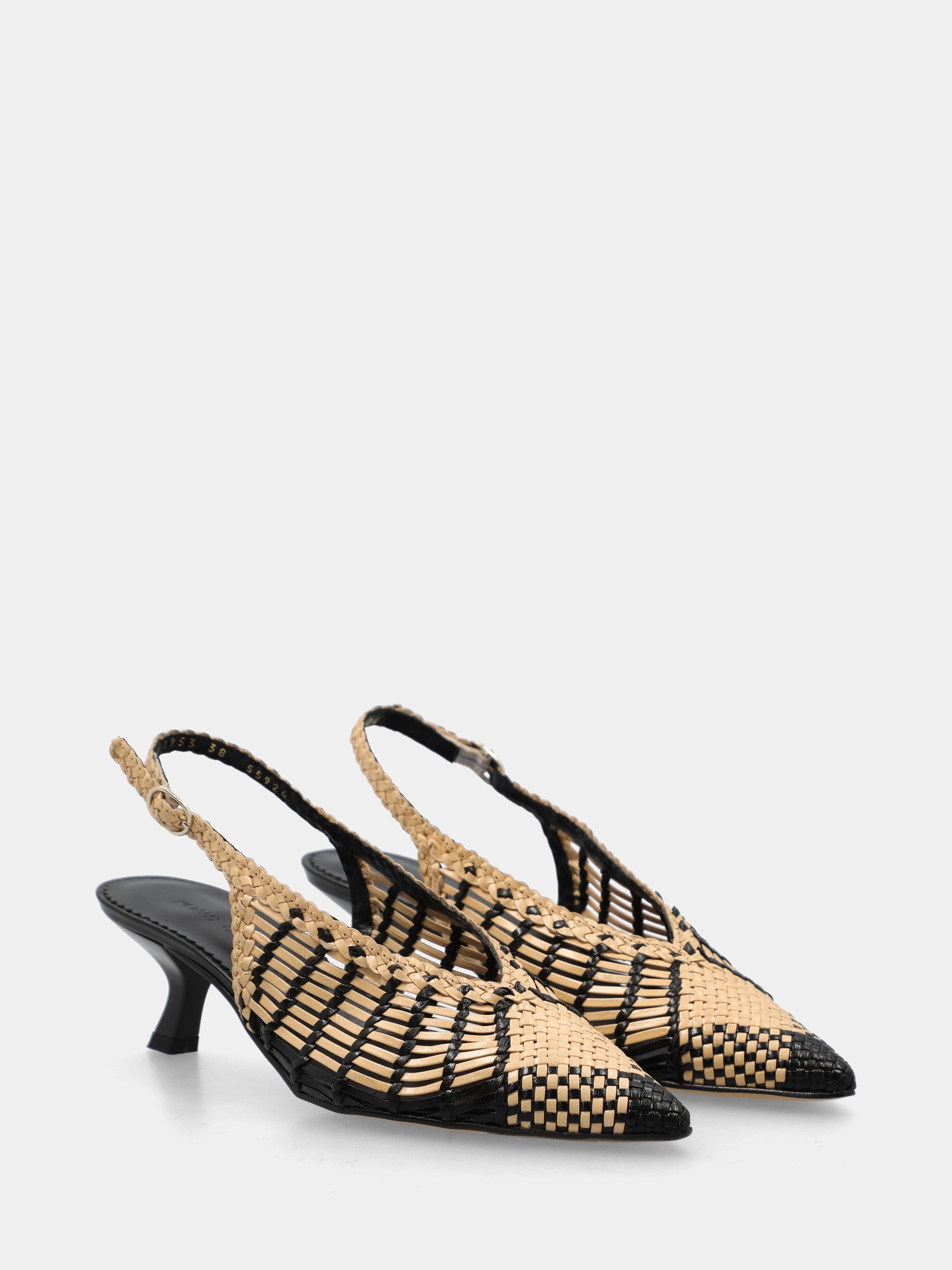 Slingback in nappa bicolore nero e bianco latte intrecciata e punta sfilata