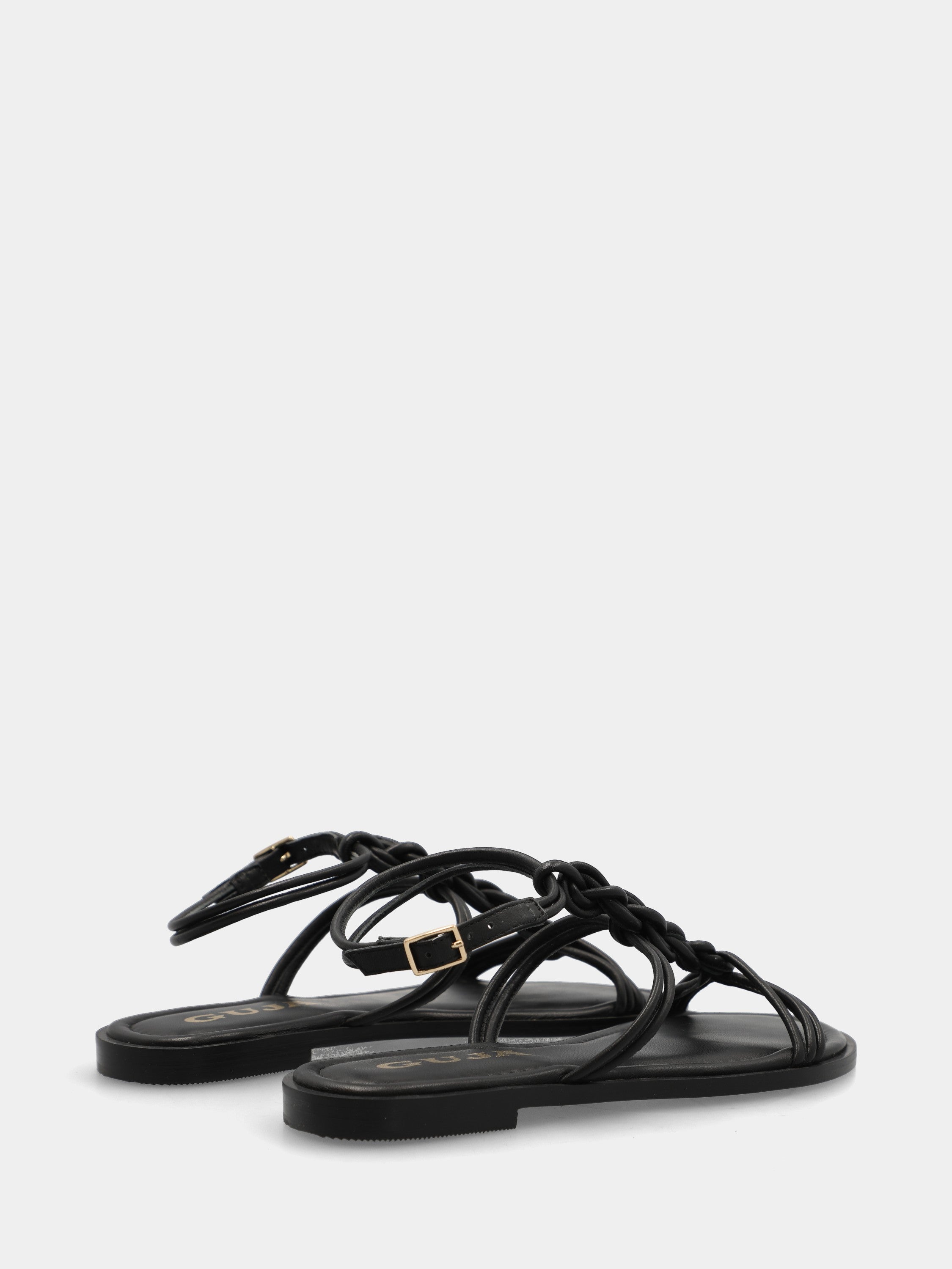 Sandalo in vitello nero con fascette a treccia