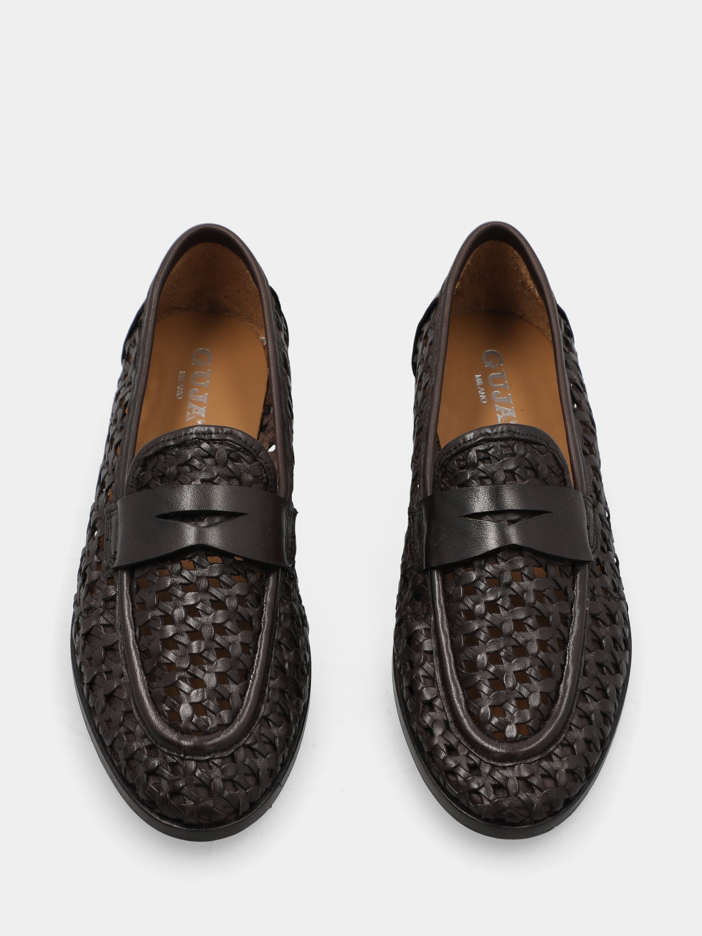 Woven dark brown calfskin moccasin with round toe
