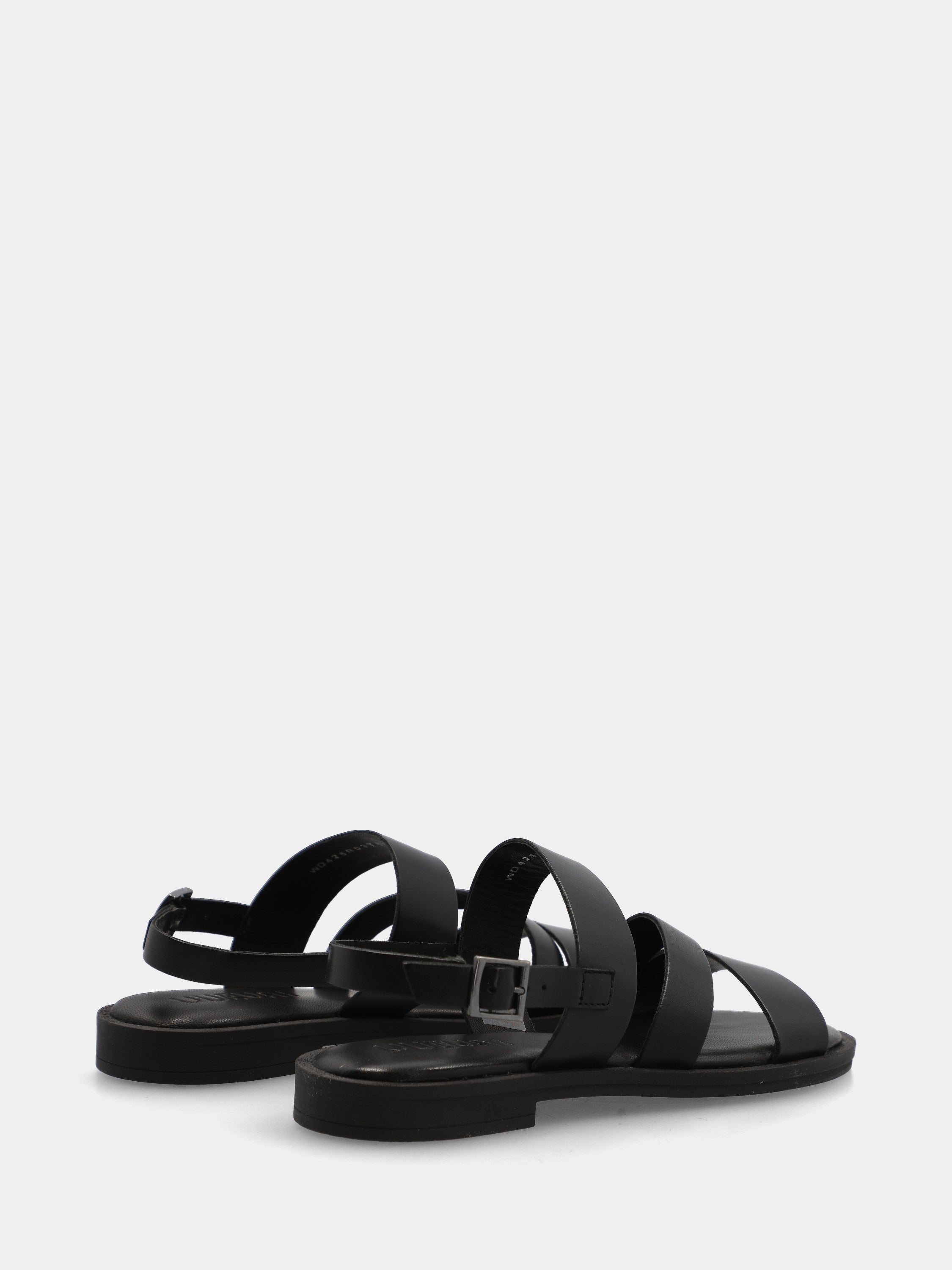 Sandalo in nappa nera con tre fascette