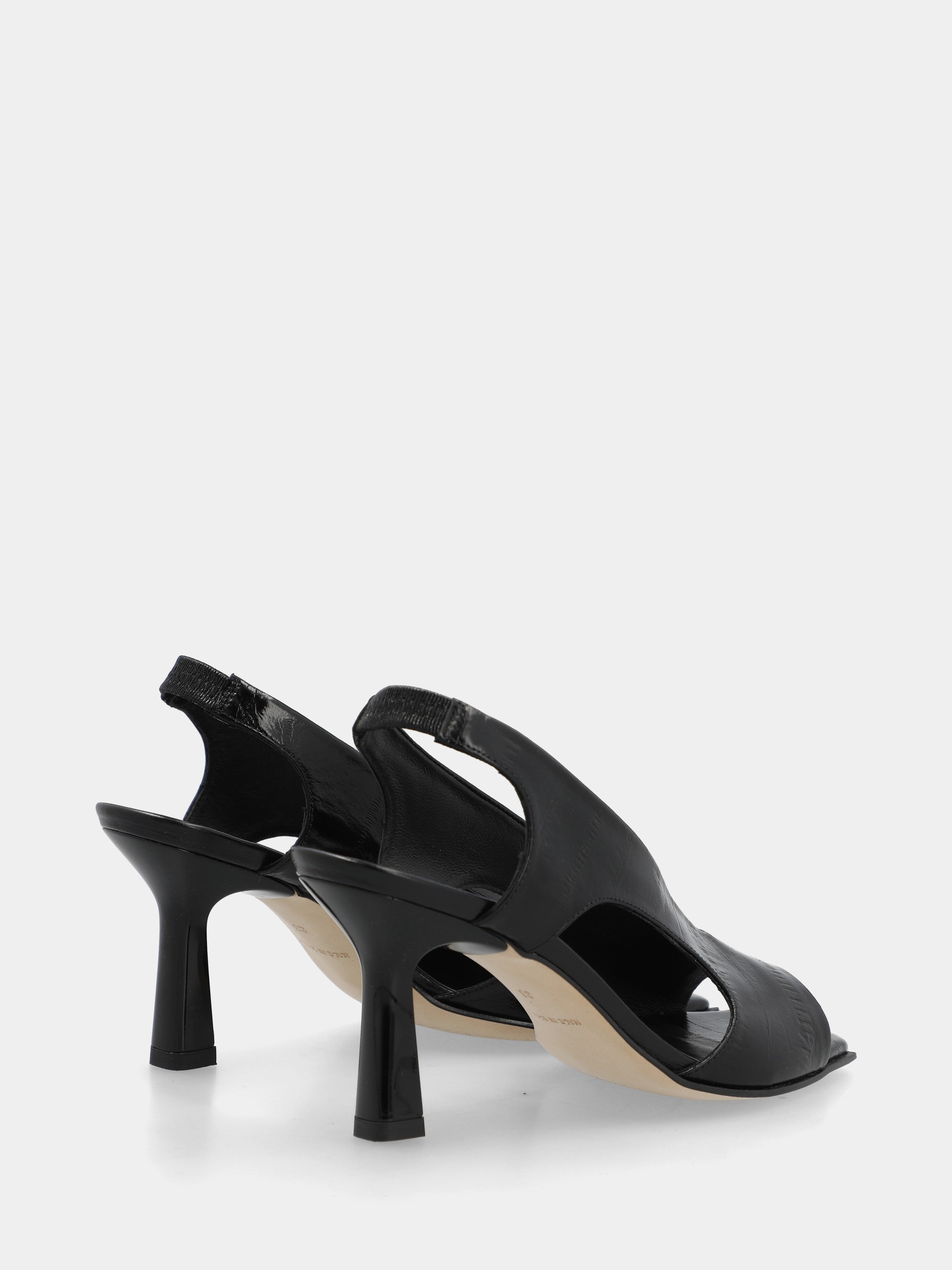Sandale slingback en veau imprimé anguille noire avec talon aiguille