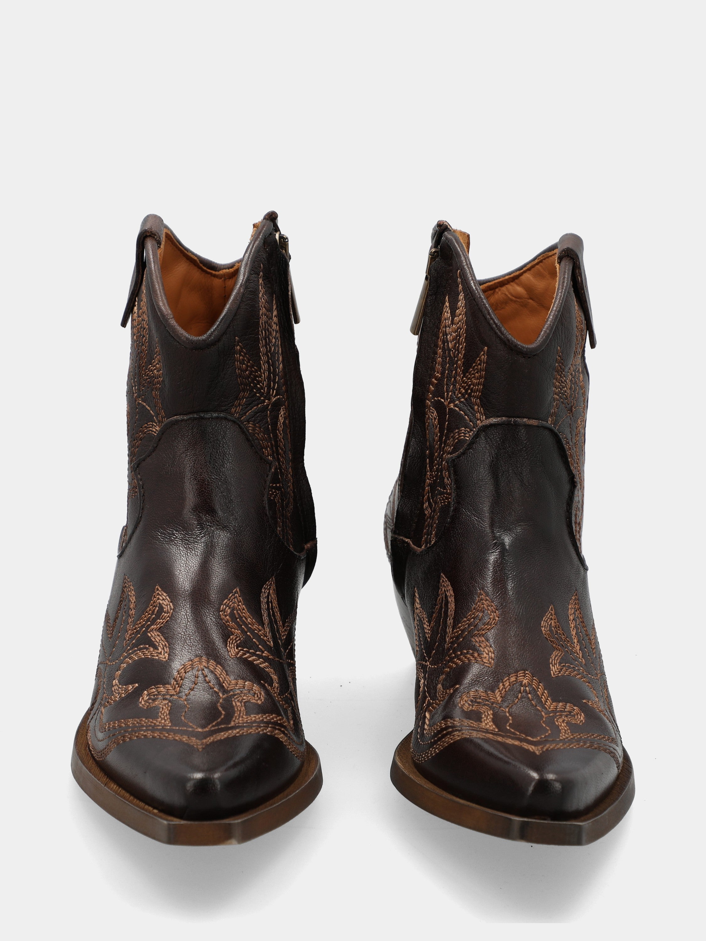 Cowboystiefeletten aus besticktem dunkelbraunem Kalbsleder mit spitzer Schuhspitze