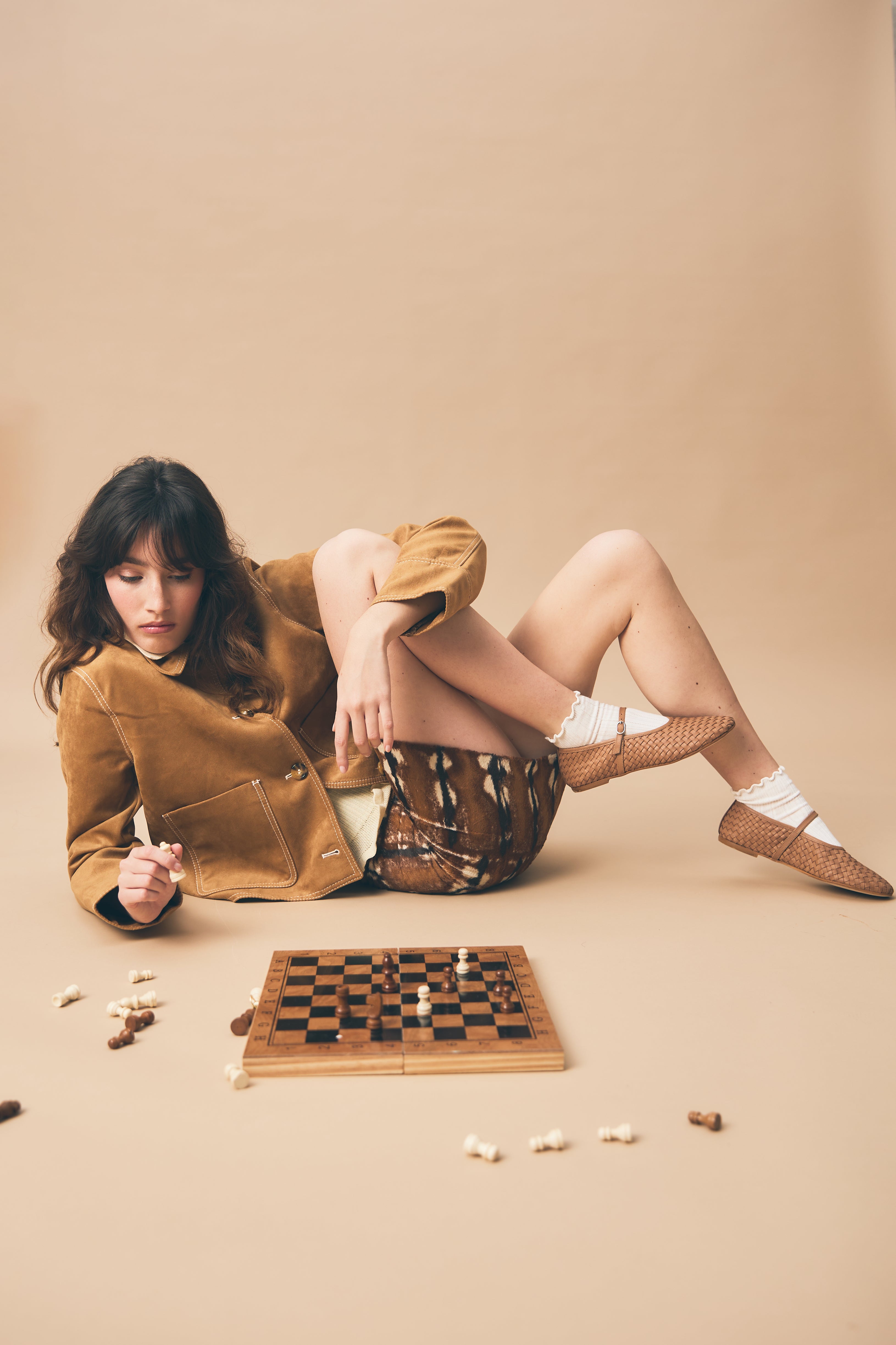 Ballerina in vitello interrciato color cuoio con cinturino e tacco 5mm