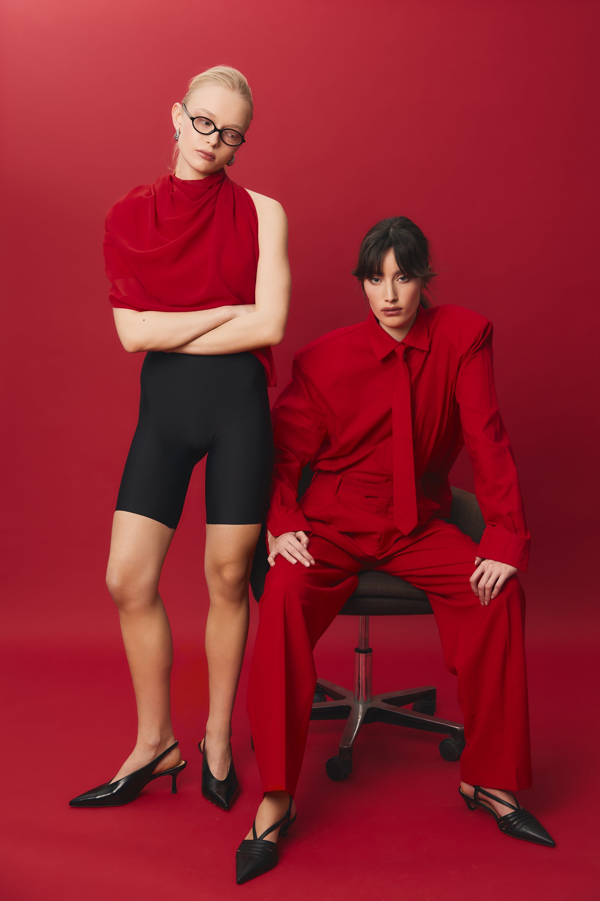 Slingback in verlux nero con scollo a uovo e tacco 55mm