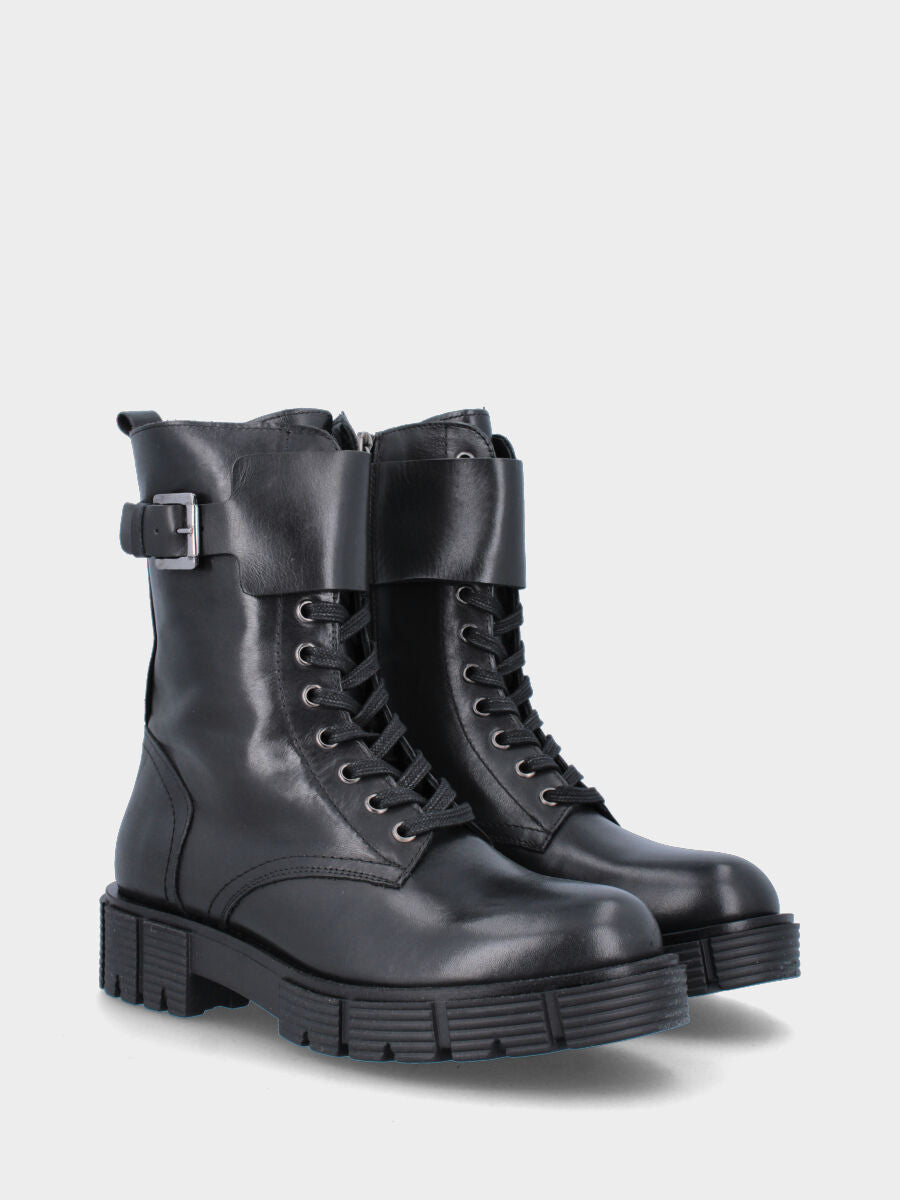 Boot de combat noir en cuir avec rabat frontal