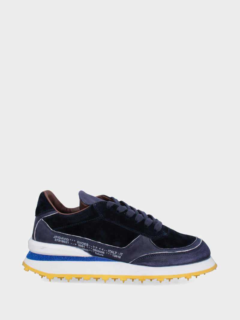 Sneaker blu in pelle con suola in gomma microporosa