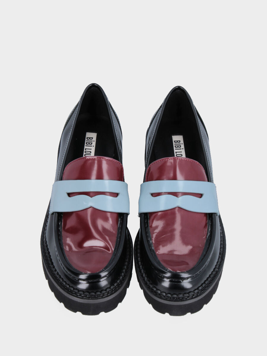 Sandalo monoblocco in vitello rosso con fascia ripiegata