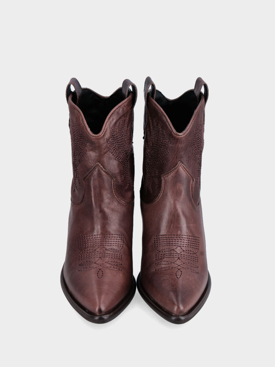 Campero basse marron en cuir avec coutures flambées