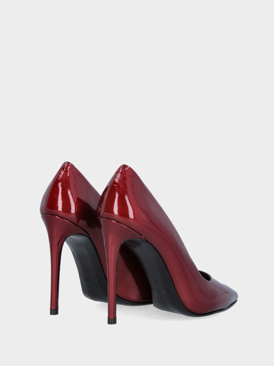 Décolleté rossa in vernice a punta sfilata tacco a stiletto