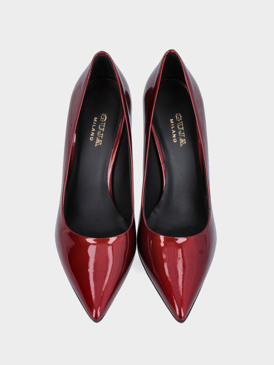 Décolleté rossa in vernice a punta sfilata tacco a stiletto