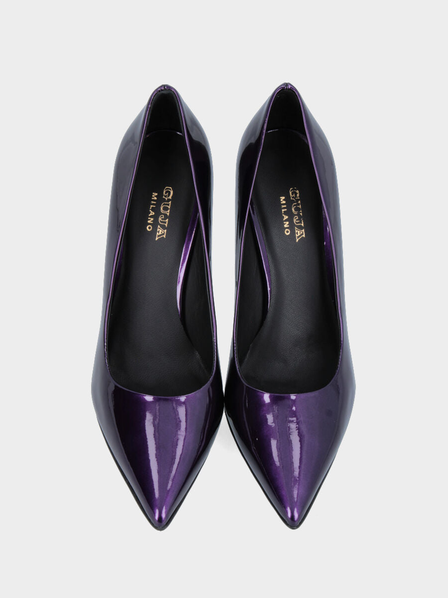 Décolleté viola in vernice a punta sfilata tacco a stiletto