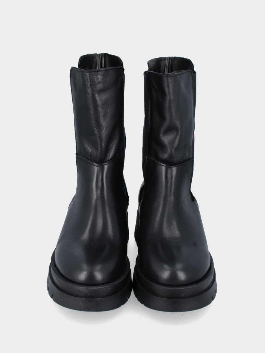Boot de combat noir en cuir avec semelle crantée et bande élastique