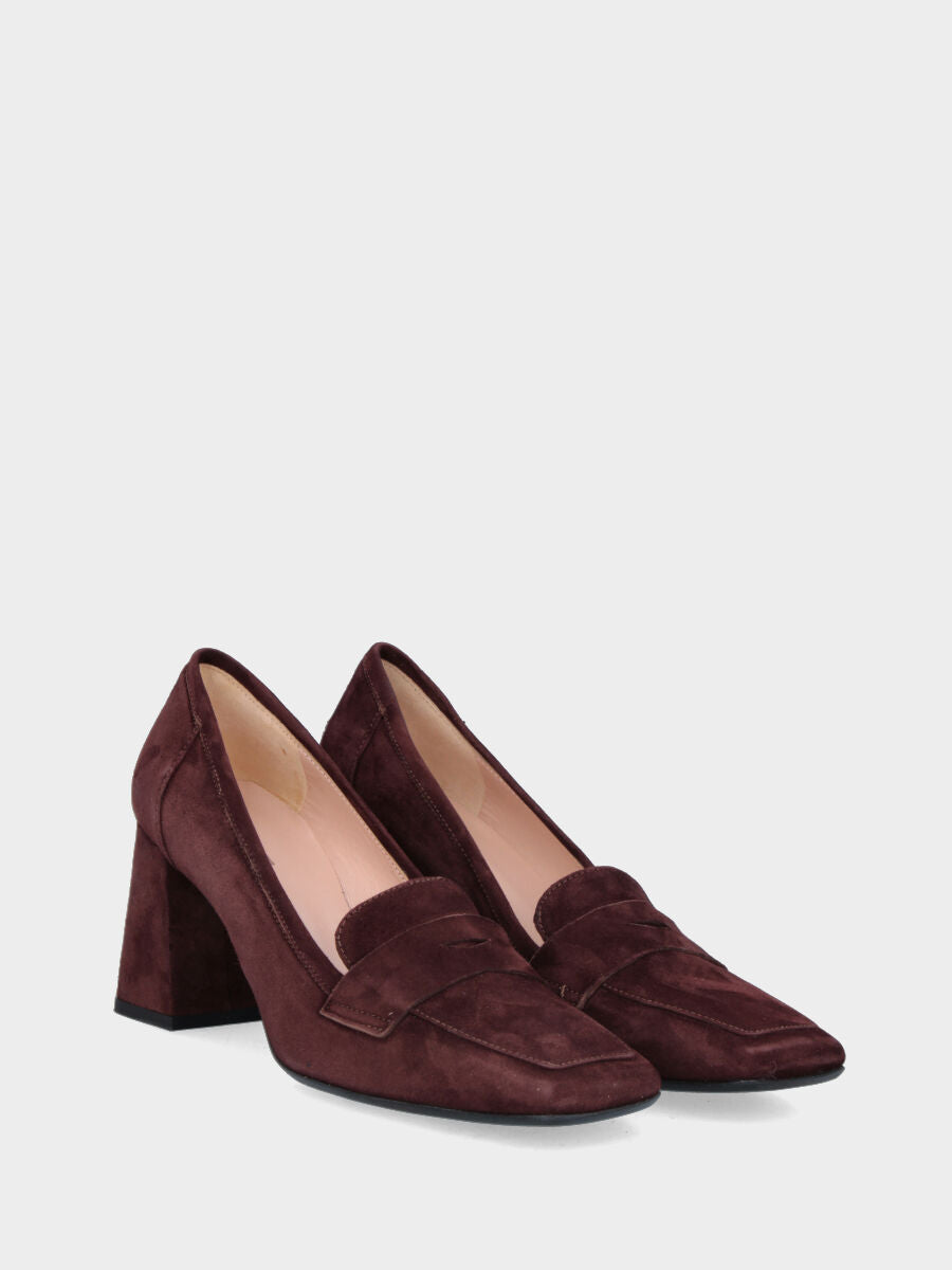 Sandalo monoblocco in vitello rosso con fascia ripiegata