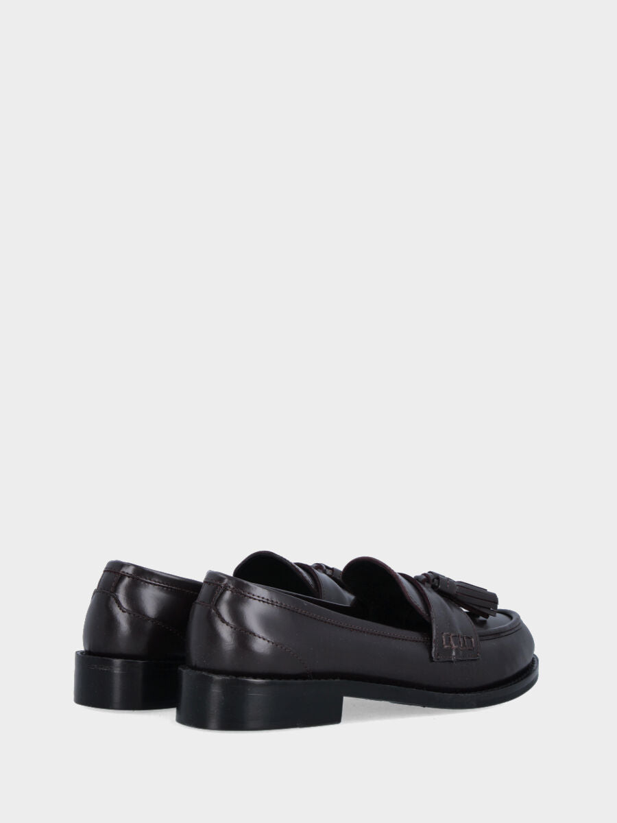 Mocassin bordeaux en cuir avec bride à pompons