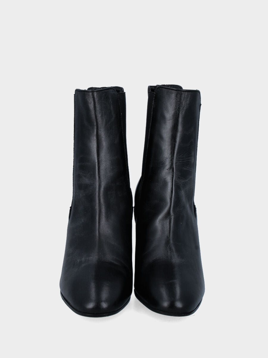 Bottine noire en cuir avec bandes élastiques et talon large enveloppé