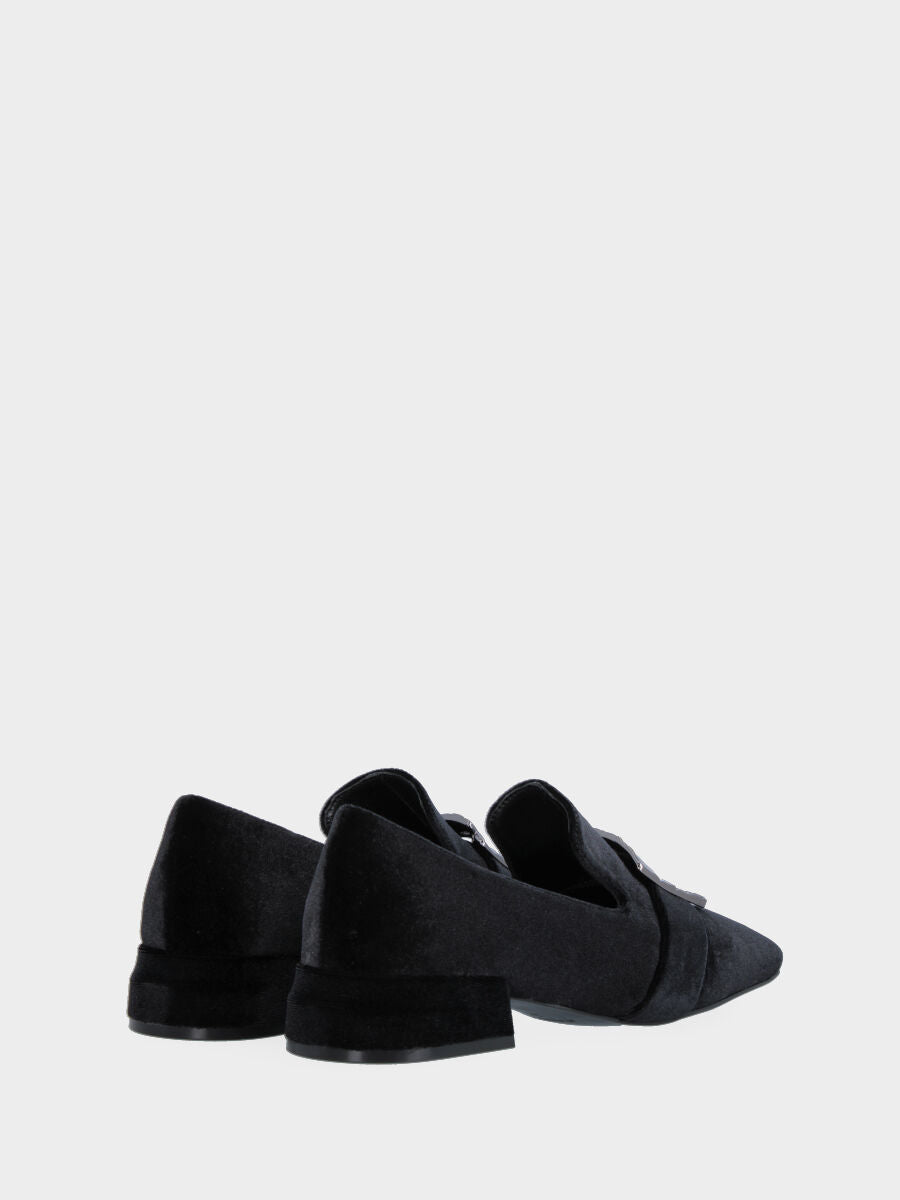Black velvet slipper with hammered rectangular buckle