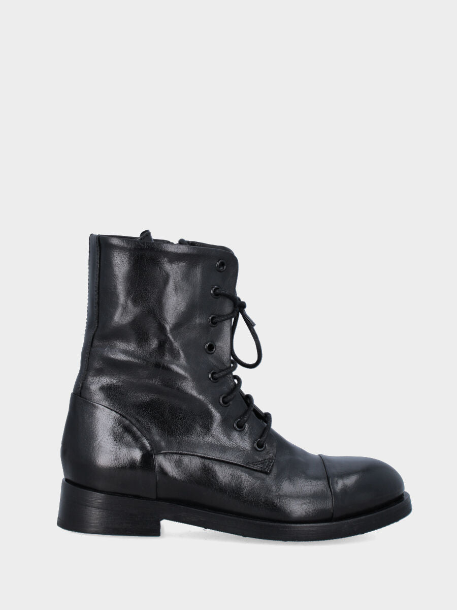 Black leather ankle boot with toe cap