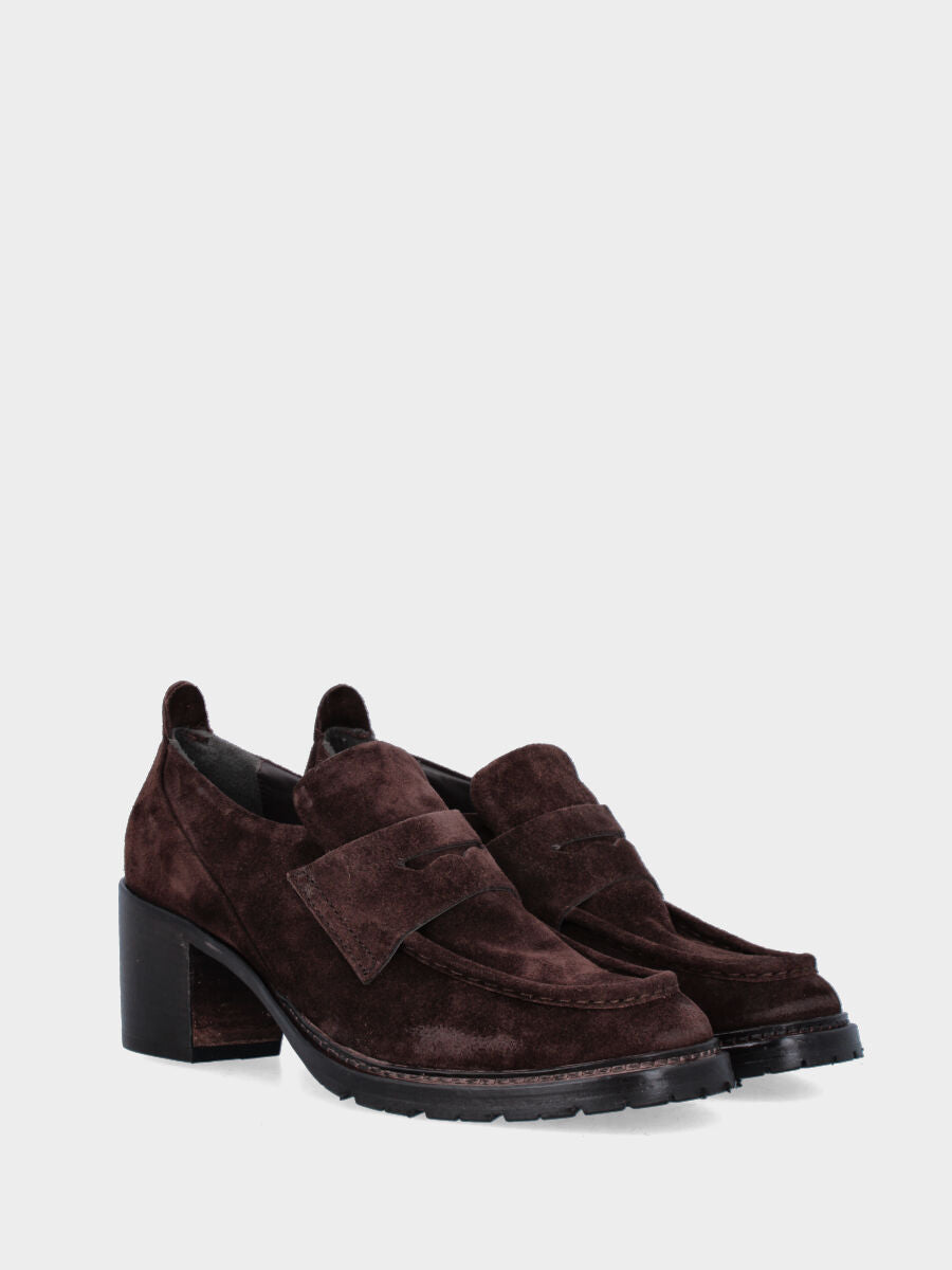 Mocassin marron en cuir avec talon