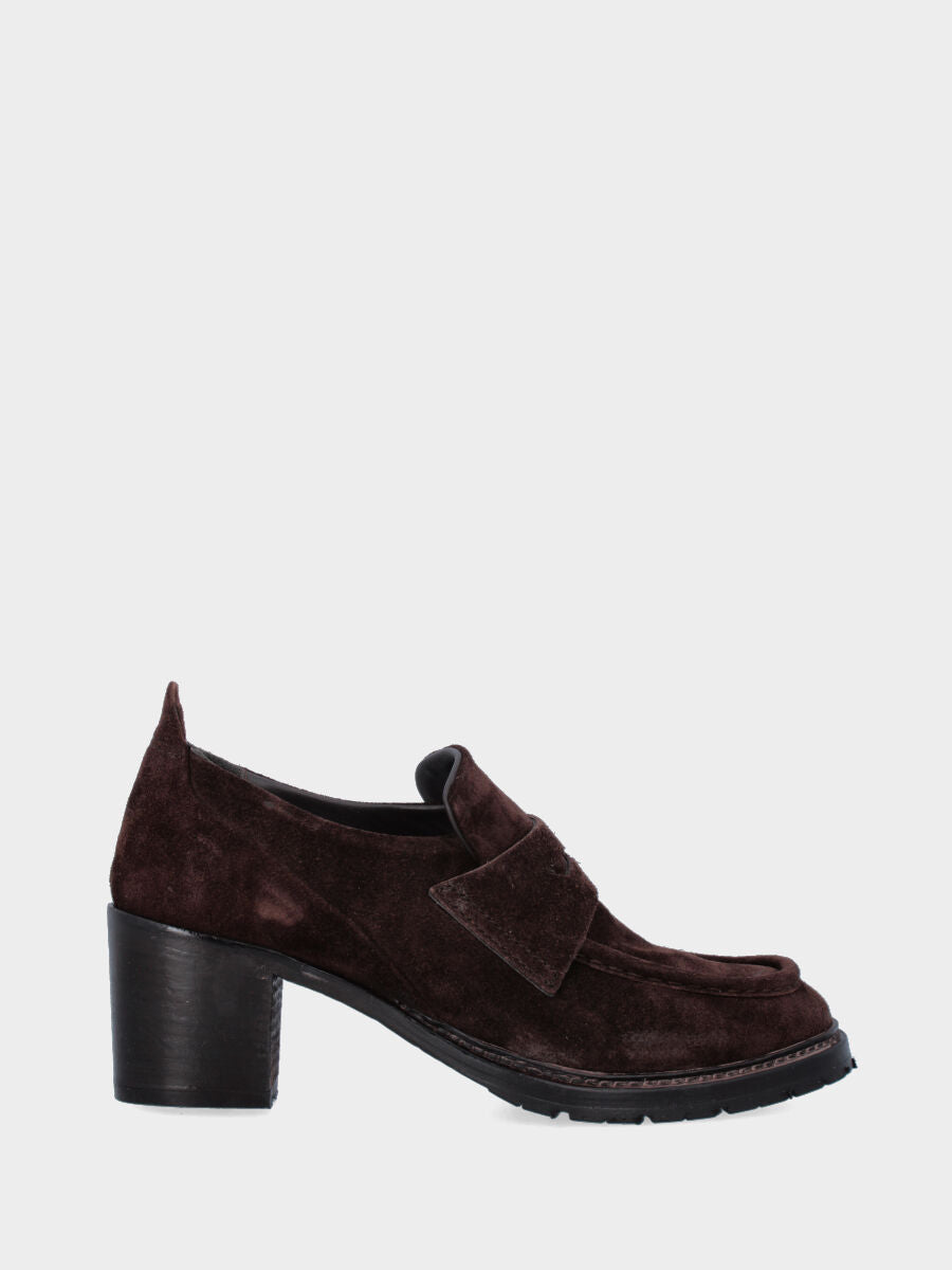 Mocassin marron en cuir avec talon